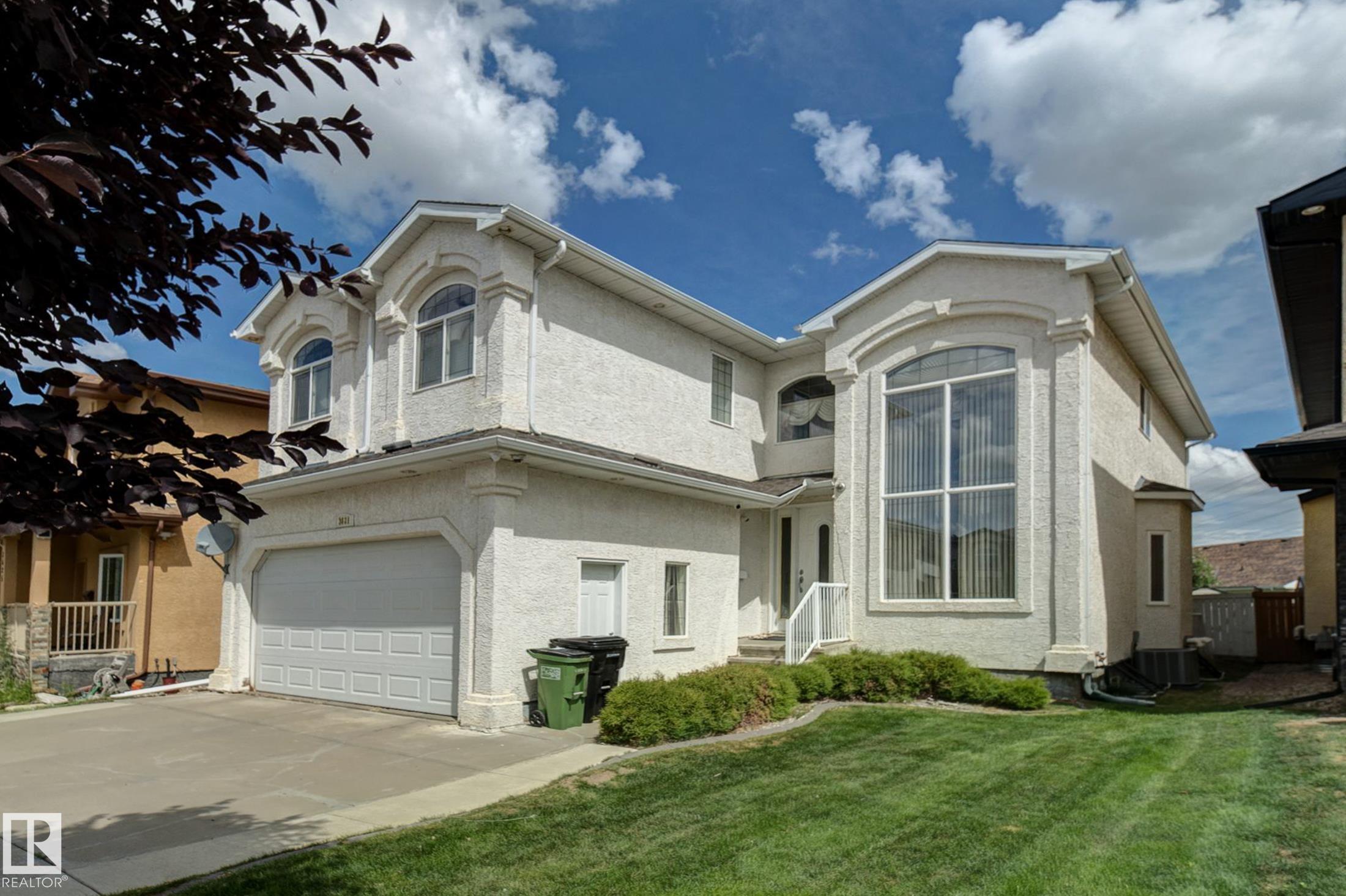 28 St Nw Unit 3621 St #a, Edmonton, AB T6T 1N4