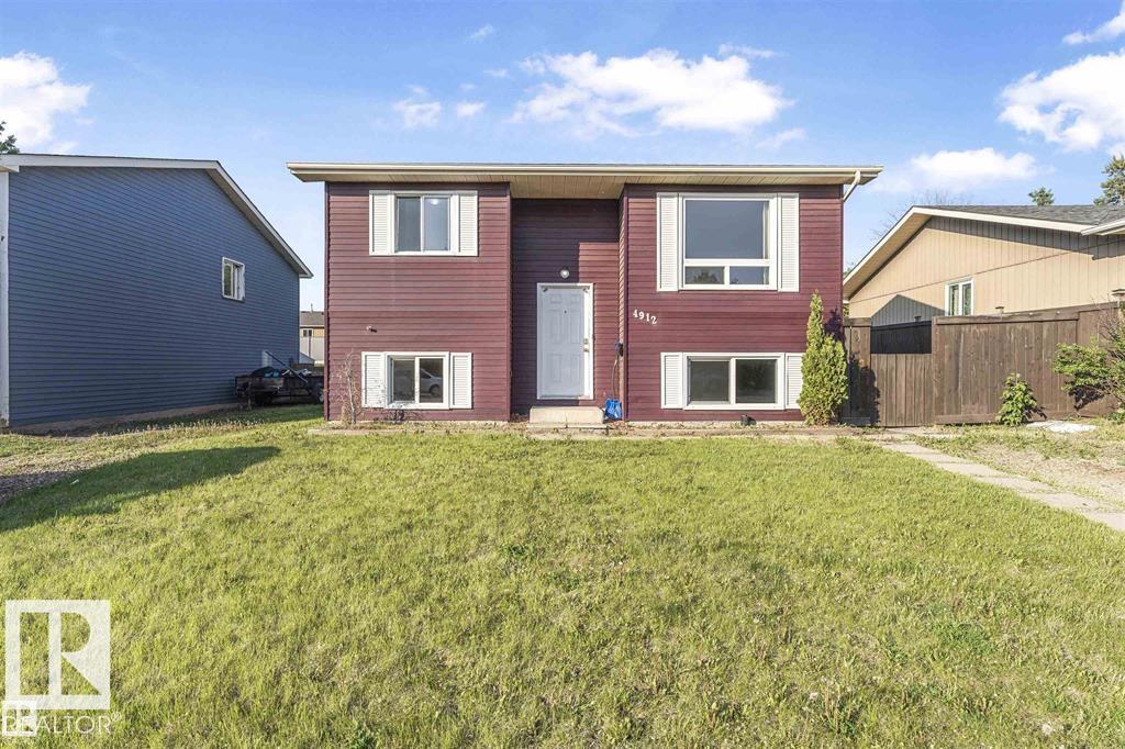 36 Av Nw Unit 4912 Ave, Edmonton, AB T6L 3S5