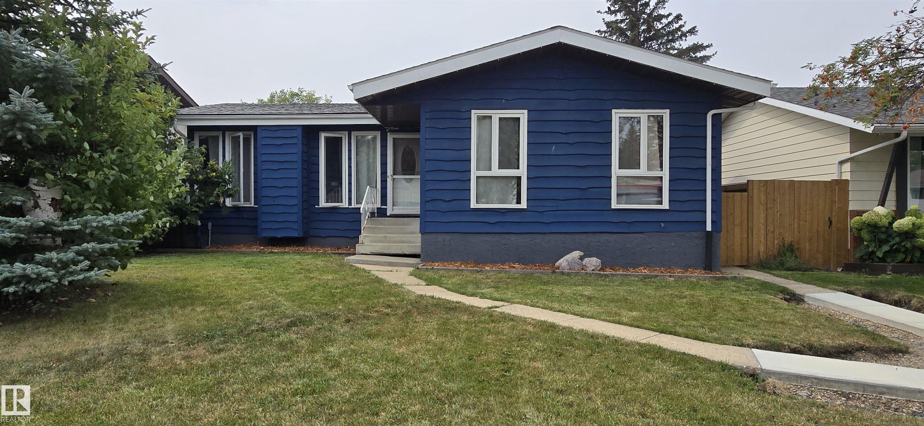 61 St Nw Unit 1736 St, Edmonton, AB T6L 1N2