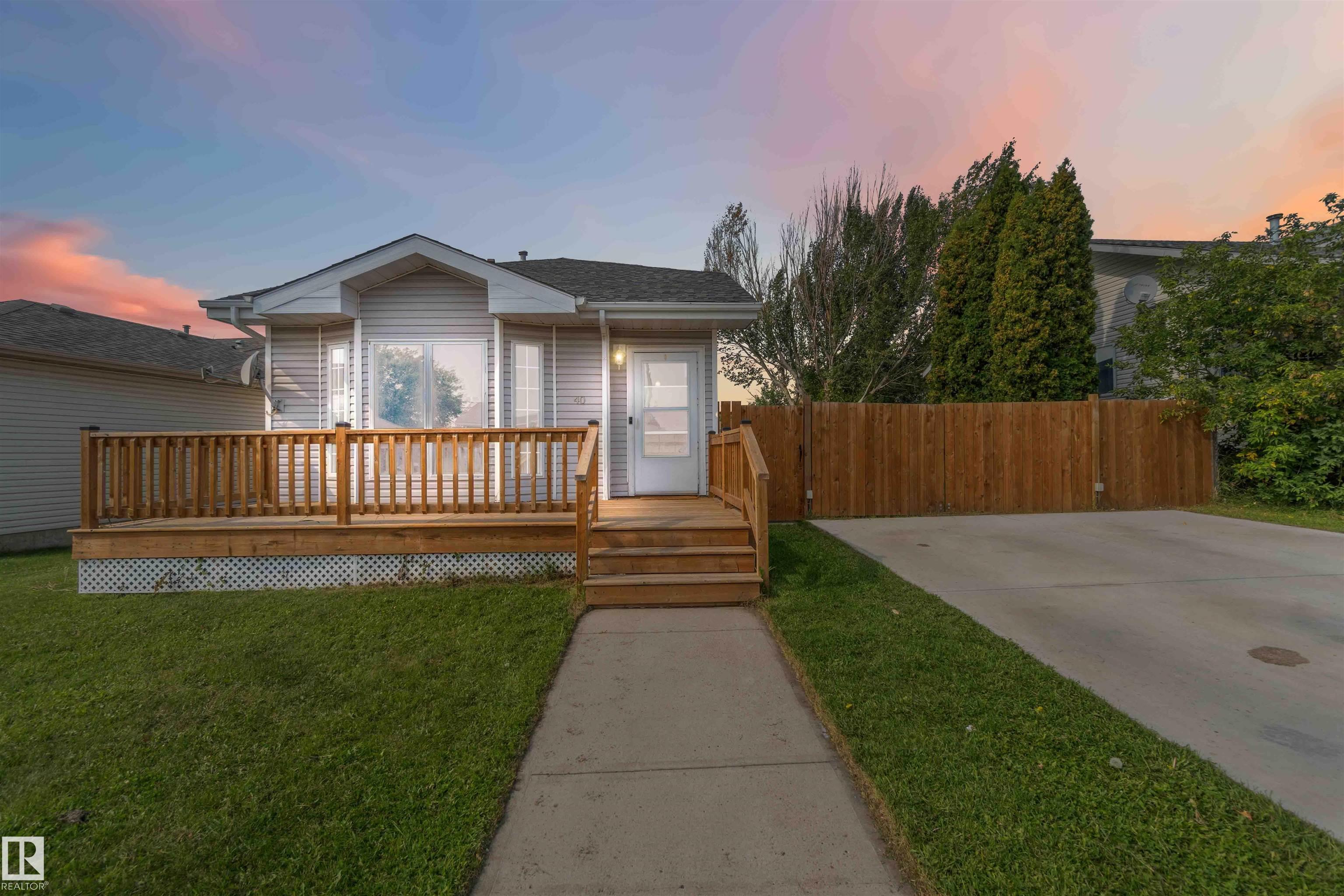 40 Lunnon Dr, Gibbons, AB T0A 1N0