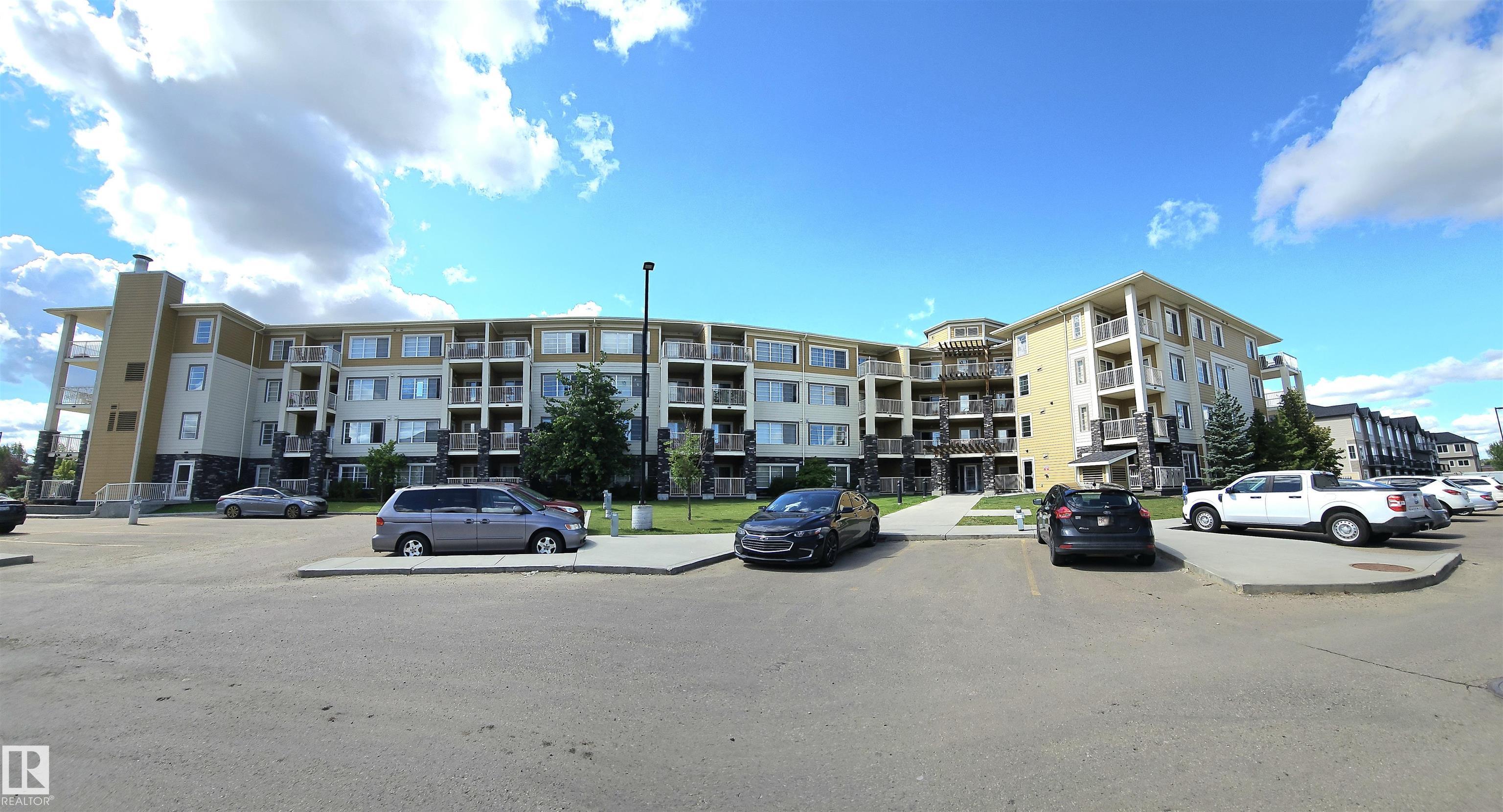 3670 139 Avenue Northwest #205, Edmonton, AB T5Y 3N5