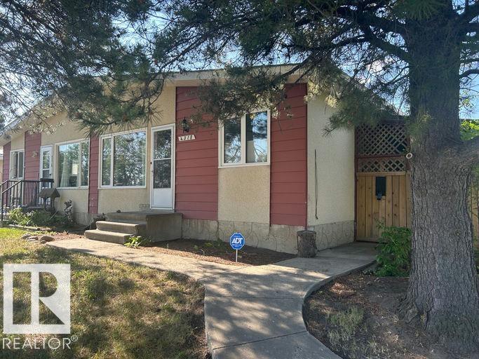 44 Av Unit 4318 Ave, Stony Plain, AB T7Z 1J3