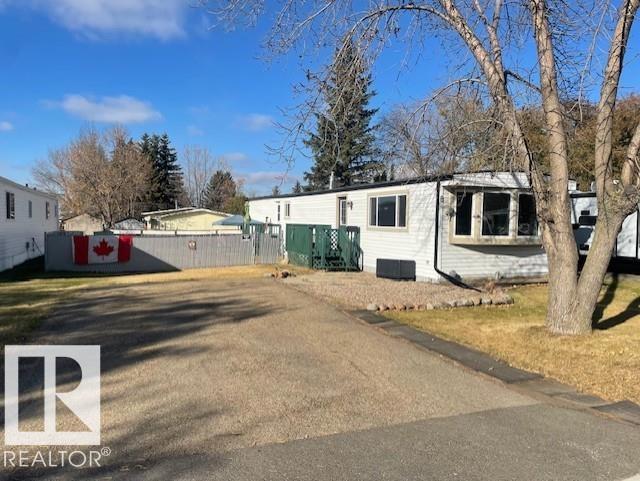 8 Meadow Dr NW, Edmonton, AB T6P 1E7