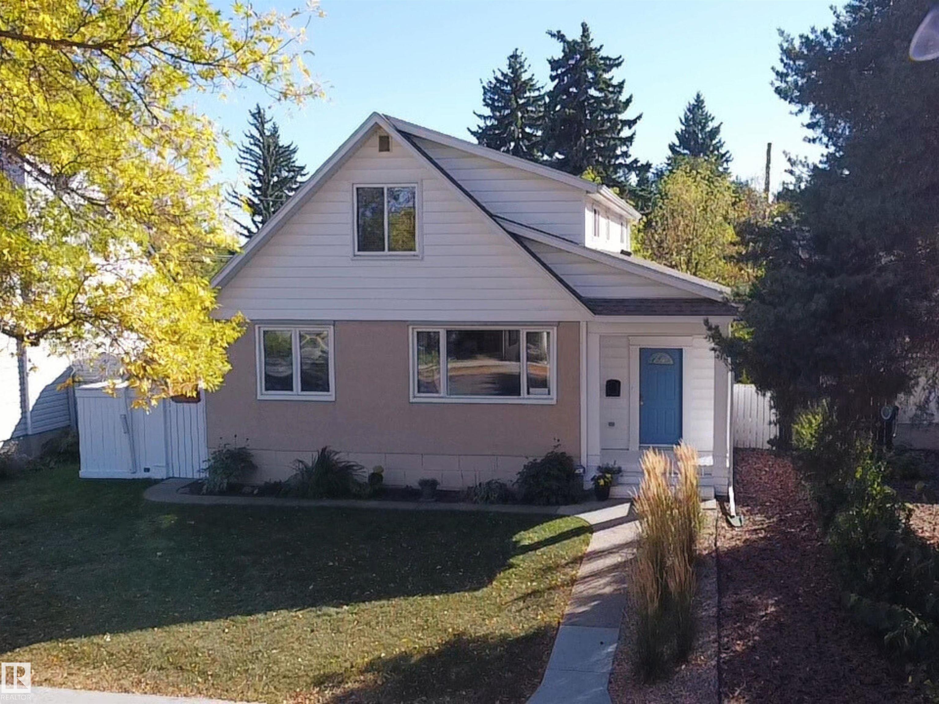 109 Av Nw Unit 13207 Ave, Edmonton, AB T5M 2G3