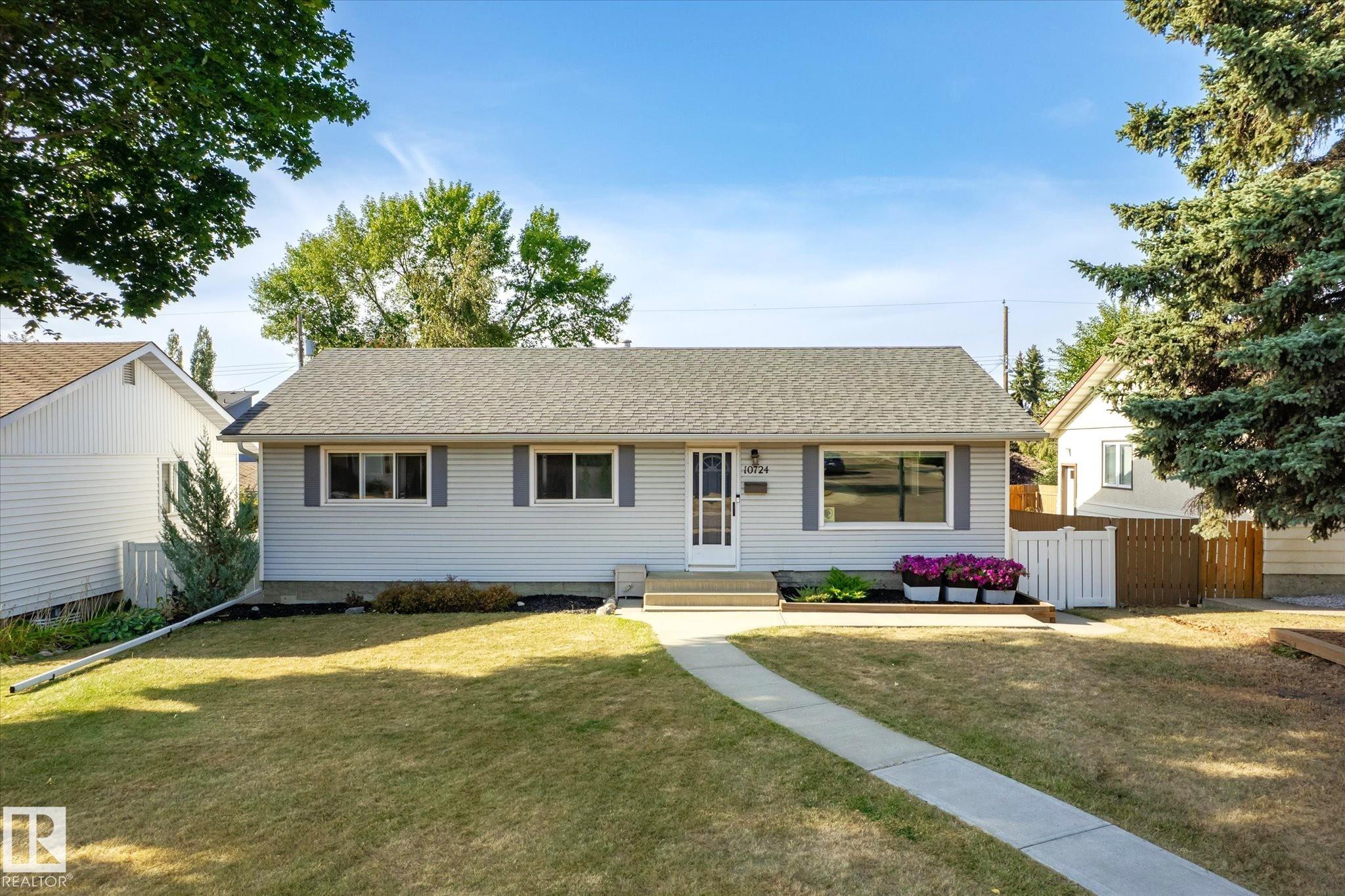 67 St Nw Unit 10724 St, Edmonton, AB T6A 2S2