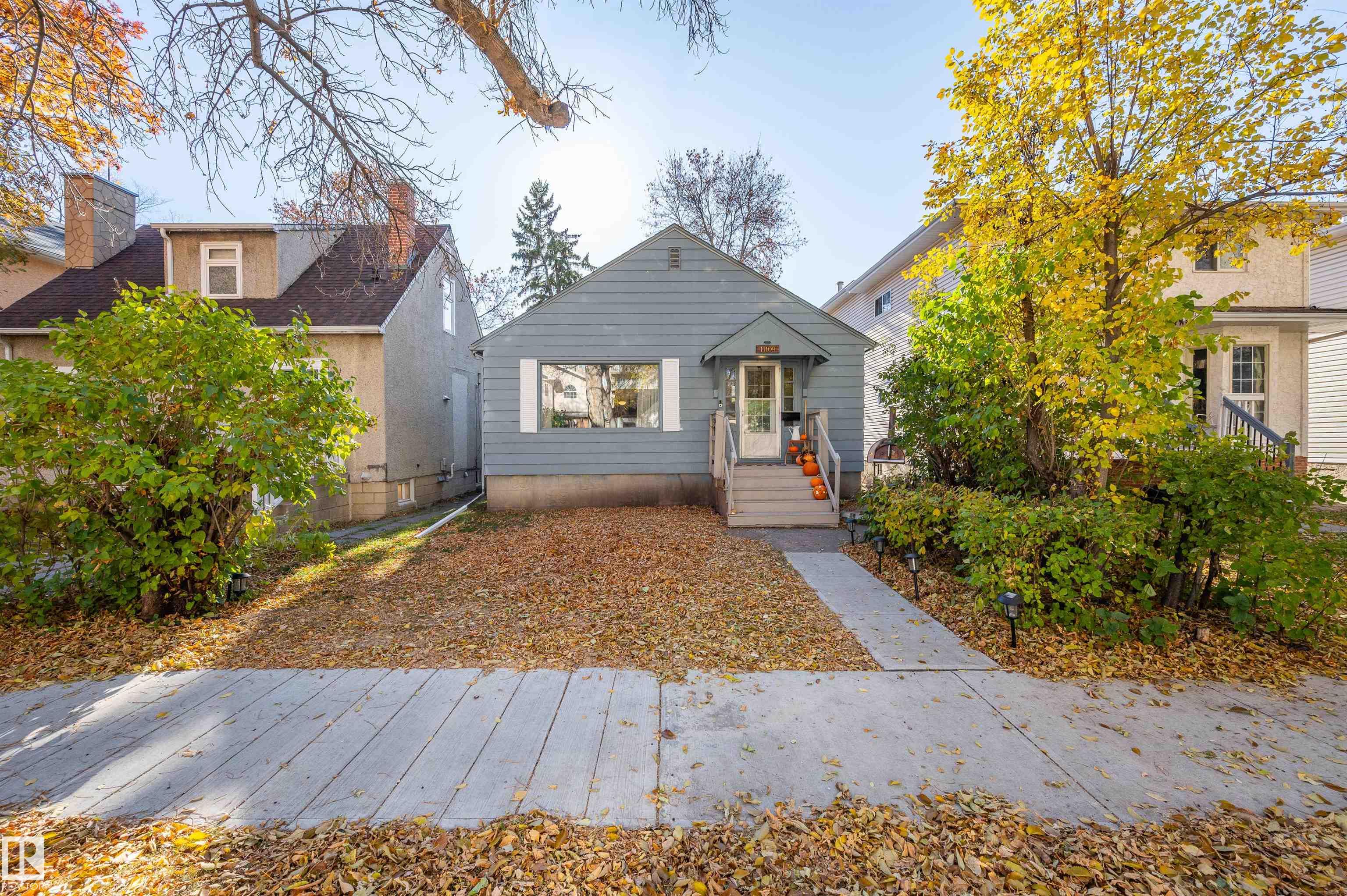 81 Av Nw Unit 11109 Ave, Edmonton, AB T6G 0S6