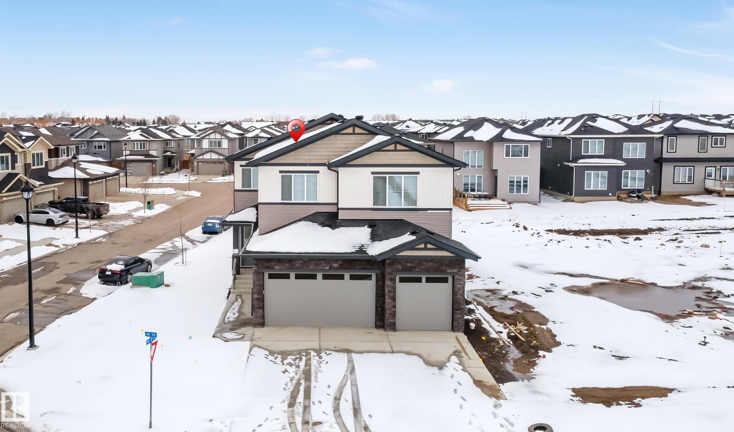 44 Av Unit 4000 Ave, Beaumont, AB T4X 1G9