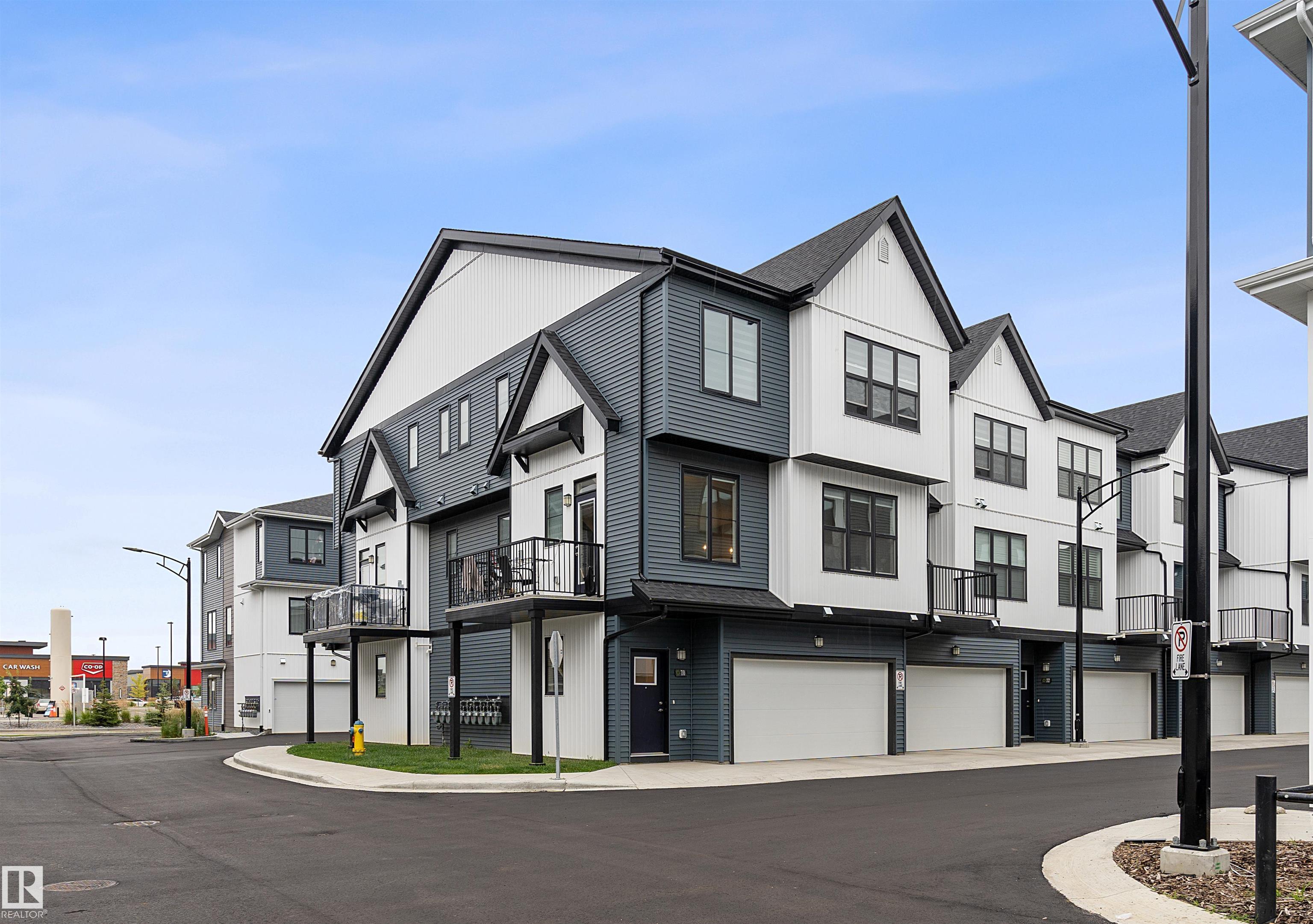 6905 25 Ave Sw #70 Ave, Edmonton, AB T6X 3B7