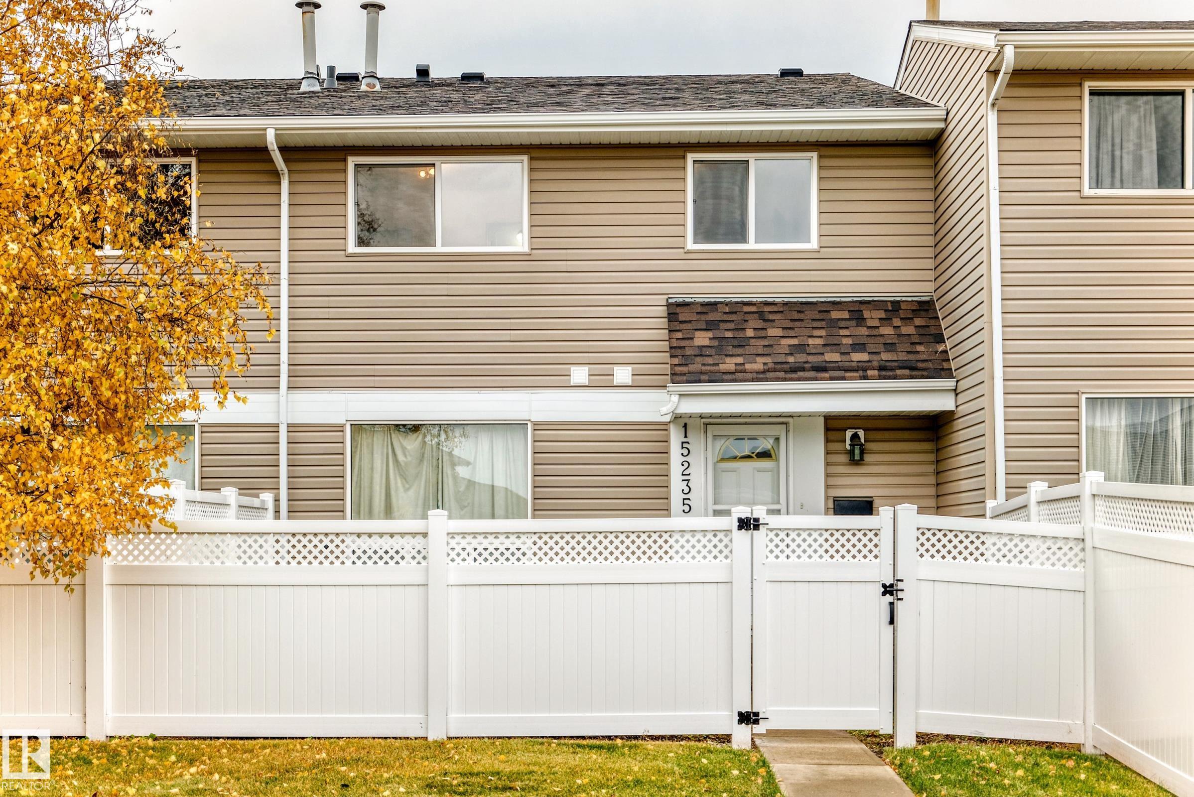 54 St Nw Unit 15235 St, Edmonton, AB T5A 3N9