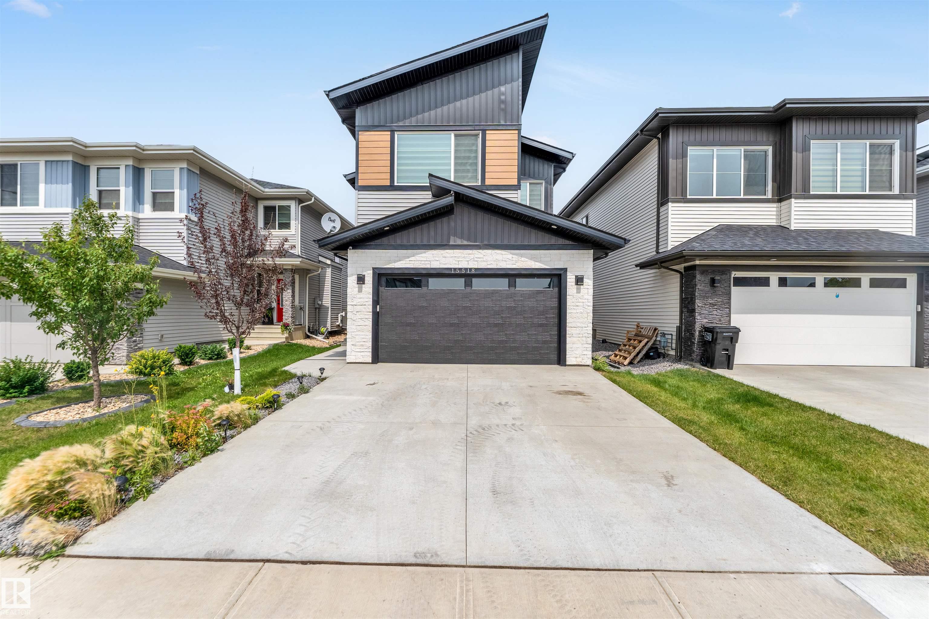 13 Av Sw Unit 15518 Ave #a, Edmonton, AB T6W 1A4