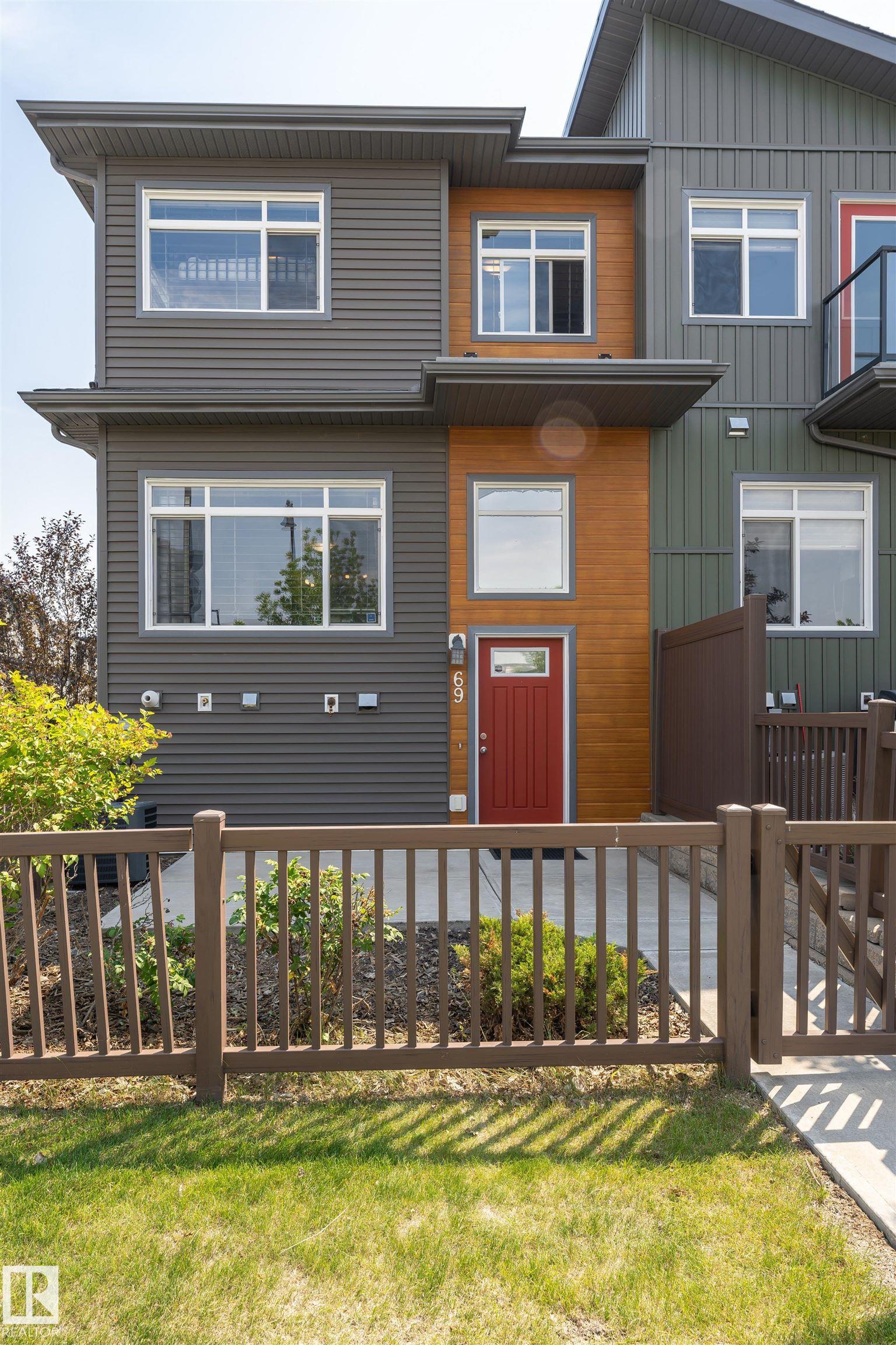 7503 Getty Ga Gate NW, Edmonton, AB T5T 4S8