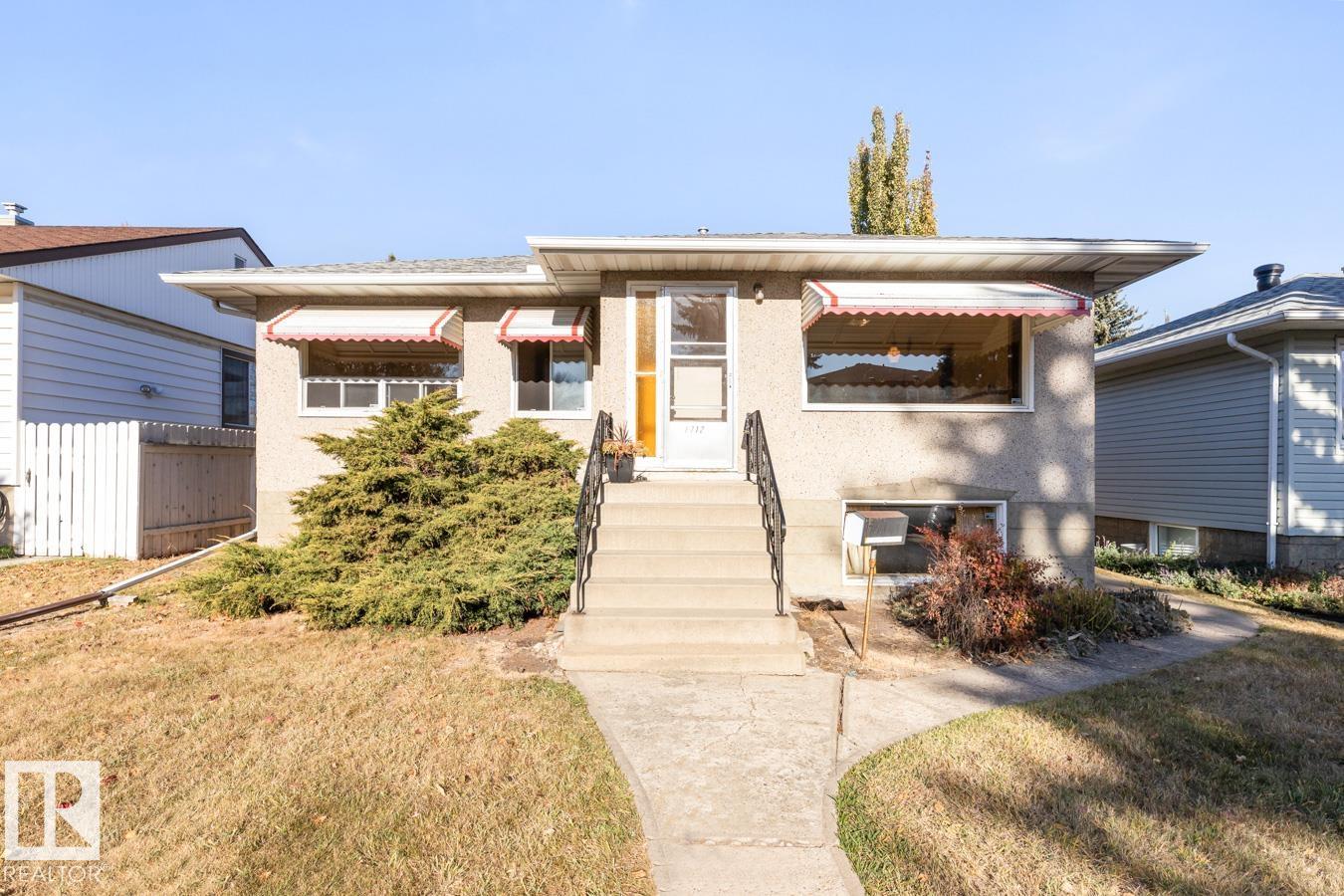 89 Av Nw Unit 8712 Ave, Edmonton, AB T6C 1N7