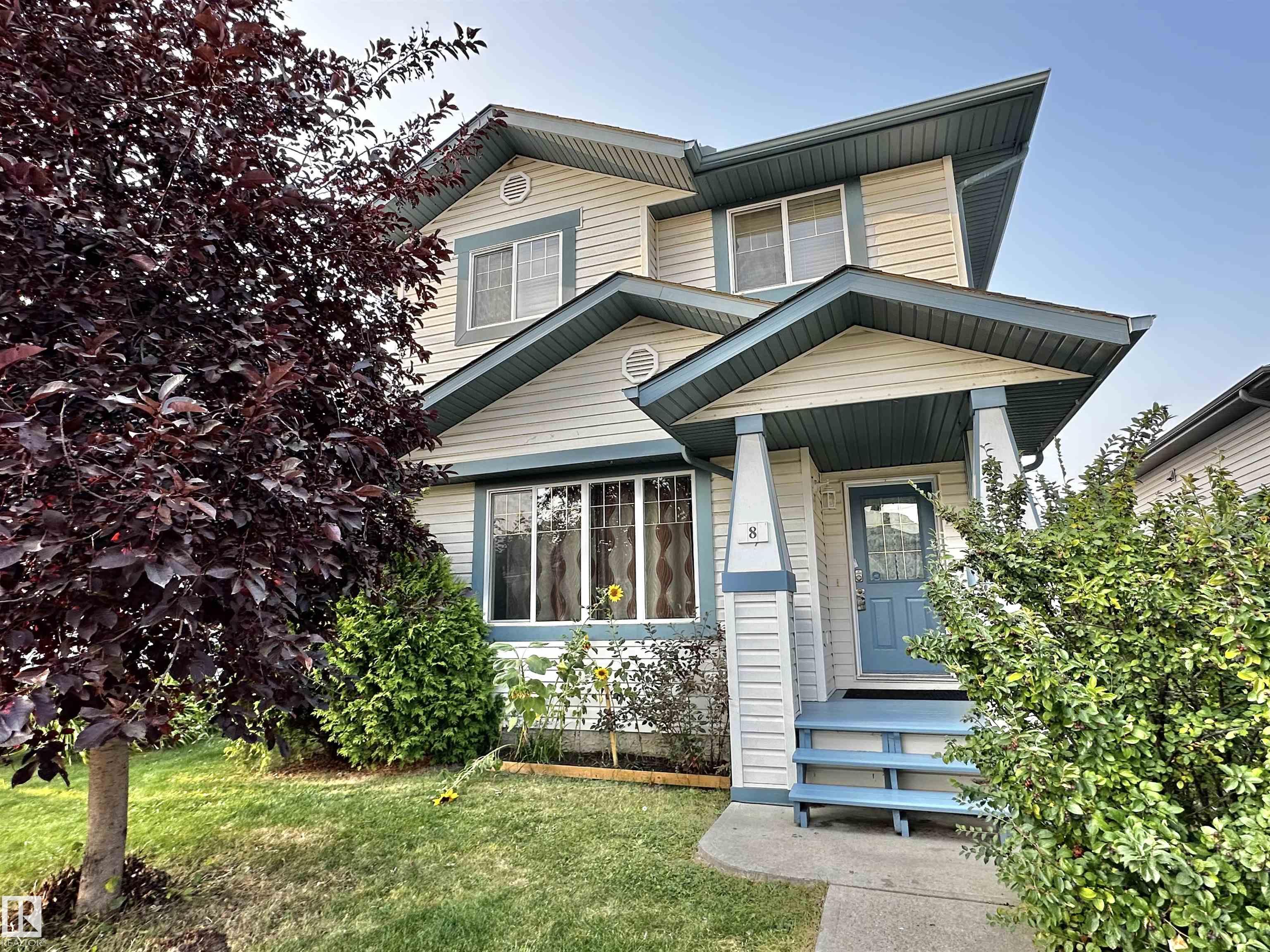 8 Heatherlands Way, Spruce Grove, AB T7X 4L3