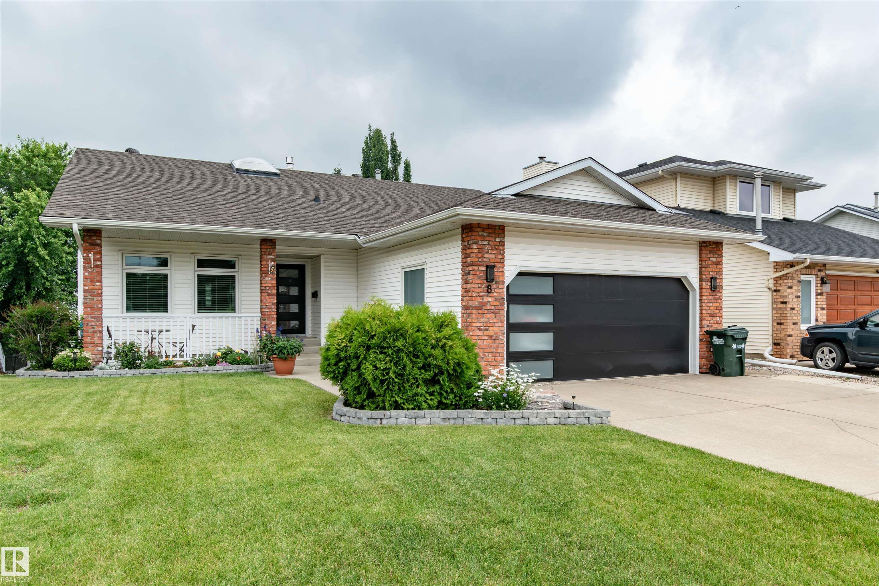 8 Carmel Cl Close, Sherwood Park, AB T8A 5B7