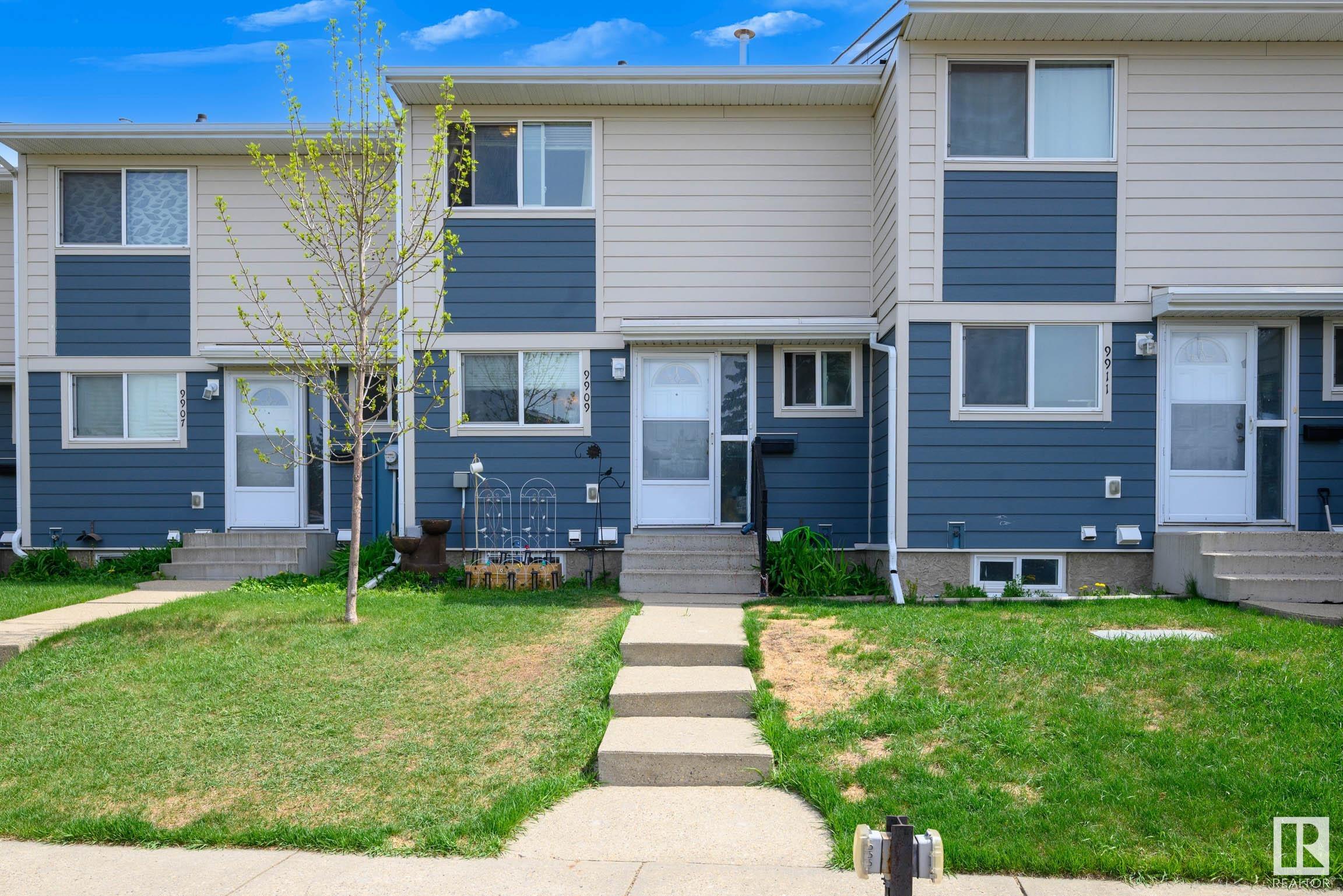 171 Av Nw Unit 9909 Ave, Edmonton, AB T5X 4X2
