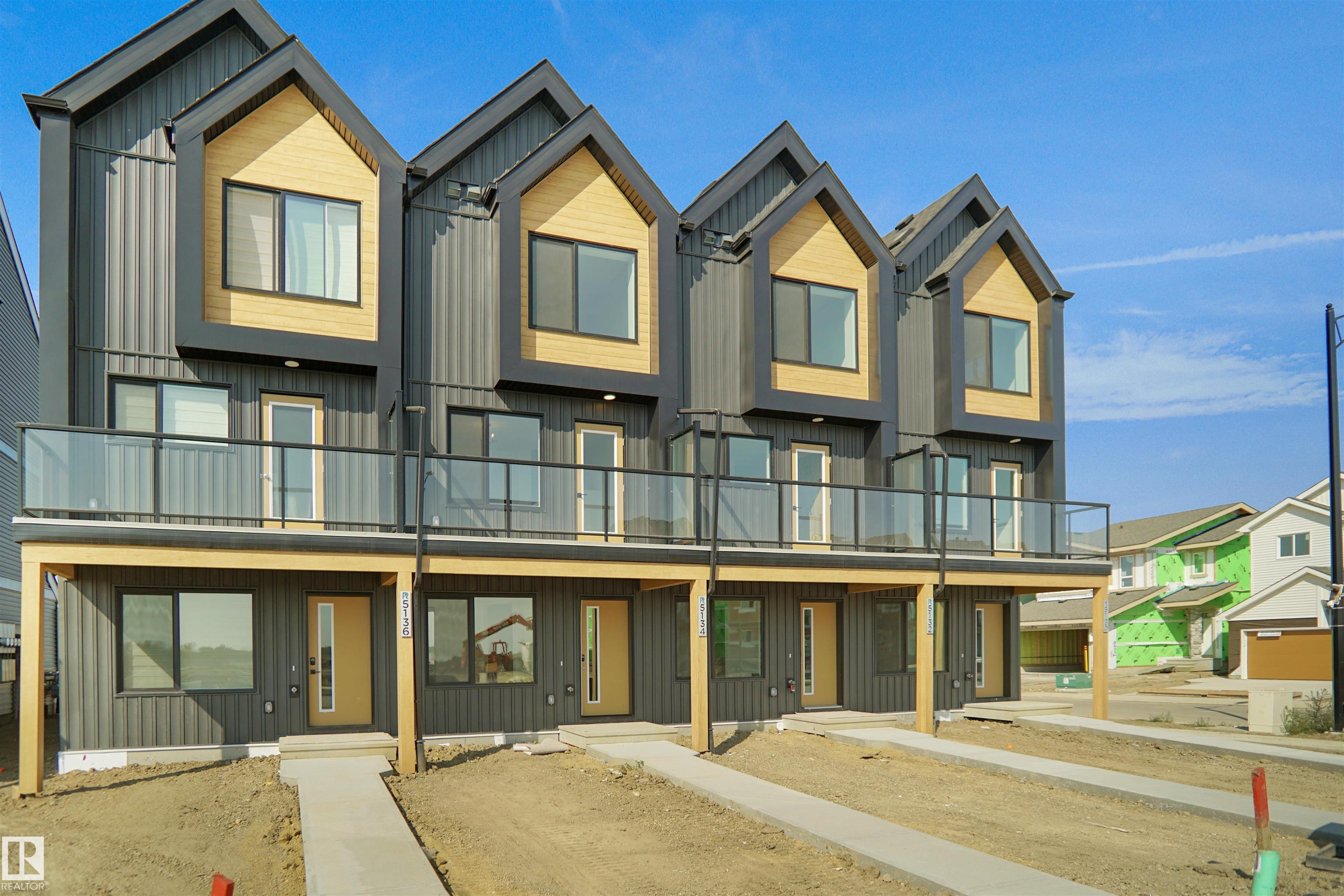5142 Rivers Edge Way NW, Edmonton, AB T6M 3B5