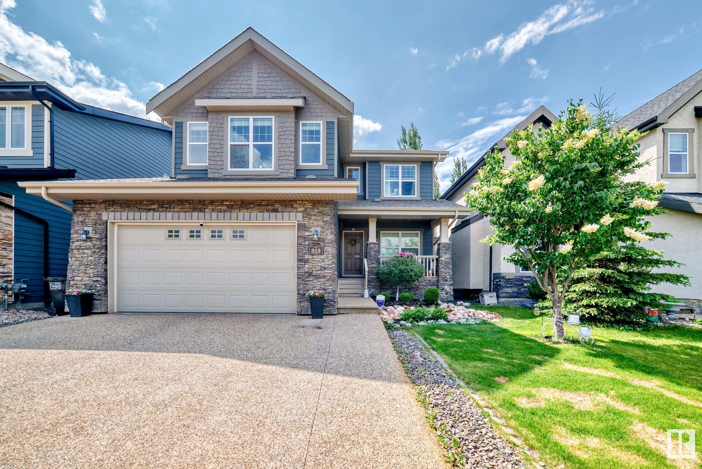 313 Magrath Bv Blvd NW, Edmonton, AB T6R 3T7