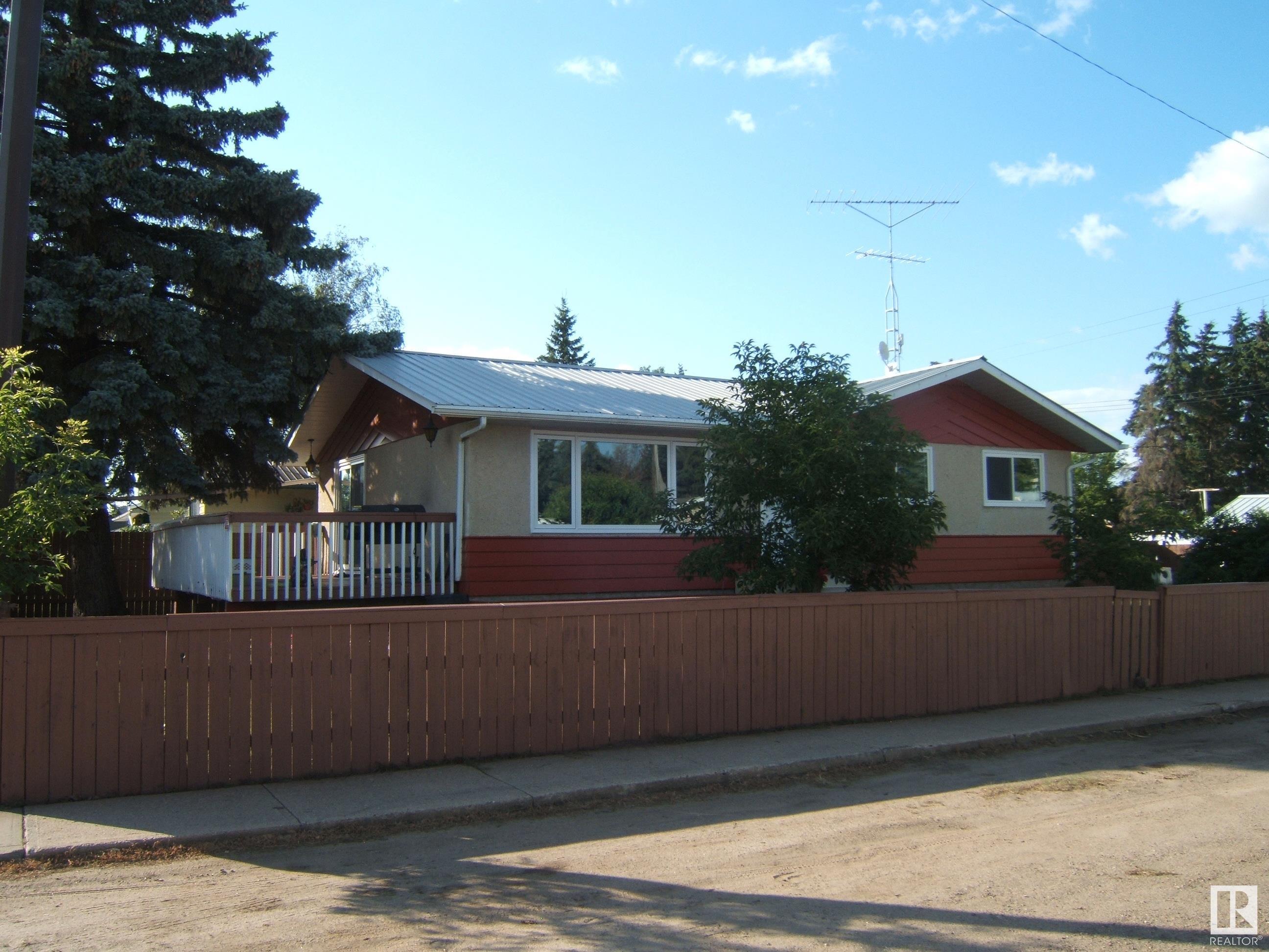 52 St Unit 5102 St, Willingdon, AB T0B 4R0