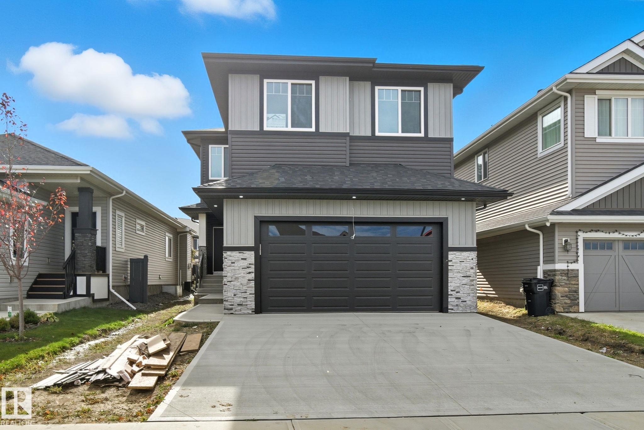 8105 Gourlay Pl NW, Edmonton, AB T7T 5E9