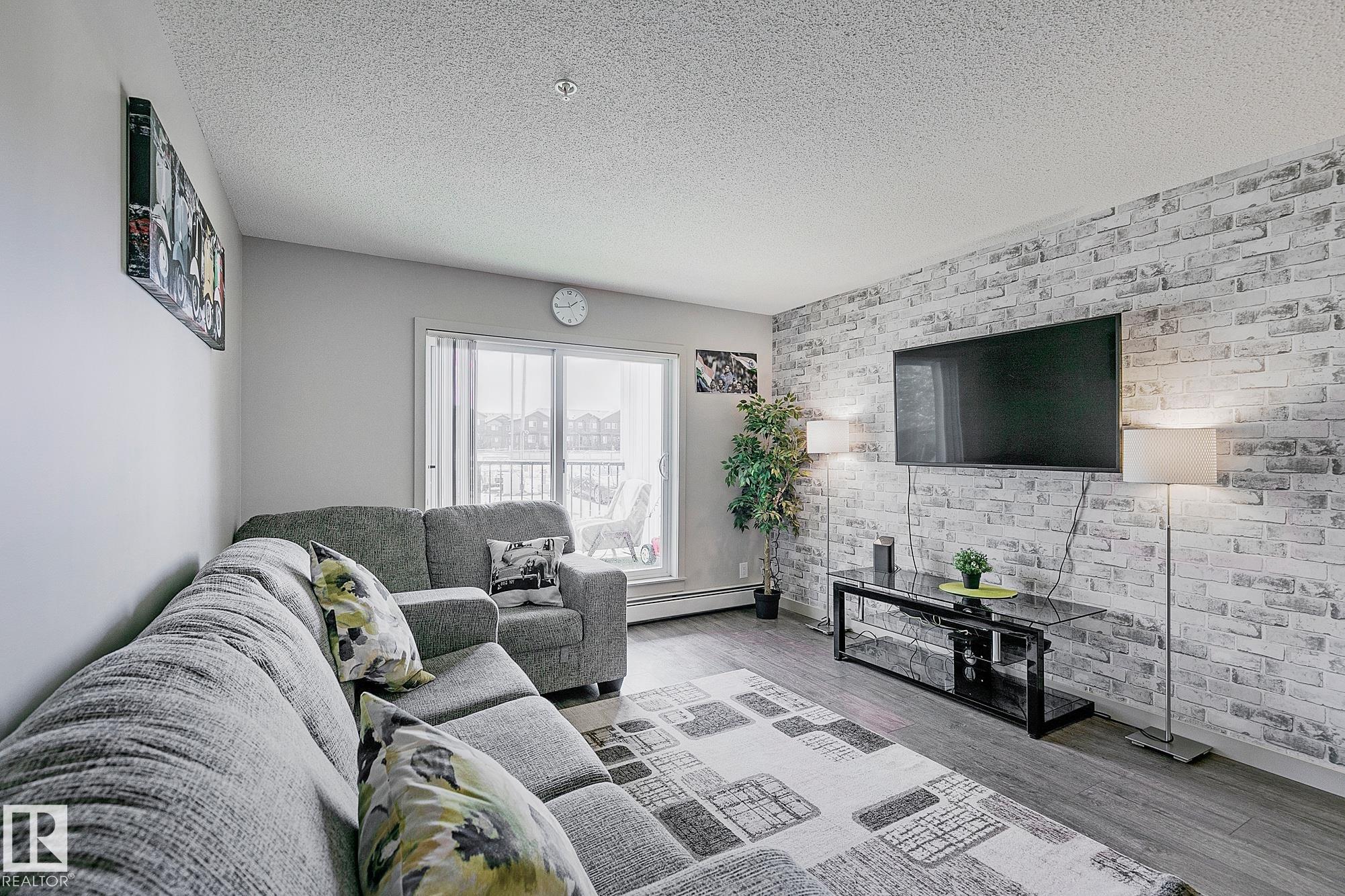 4008 Savaryn Drive Southwest #104, Edmonton, AB T6X 2E5