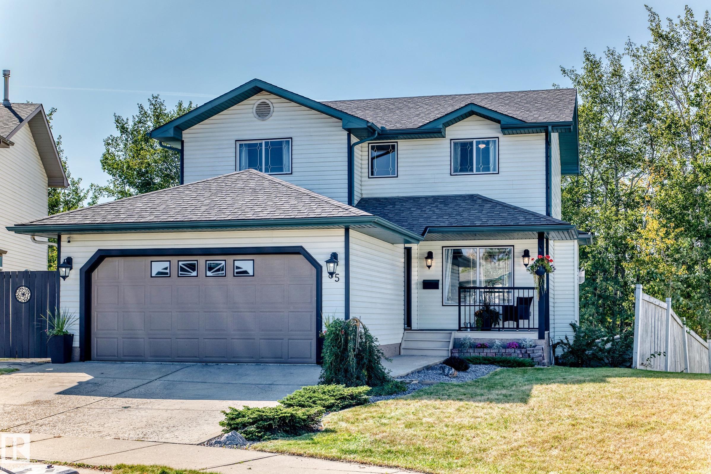 85 Hawthorne Cr Cres, St. Albert, AB T8N 6N7