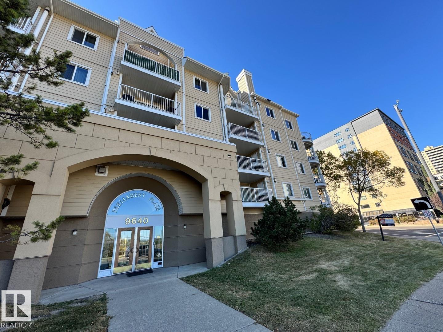 9640 105 Street Northwest #103, Edmonton, AB T5K 1A4