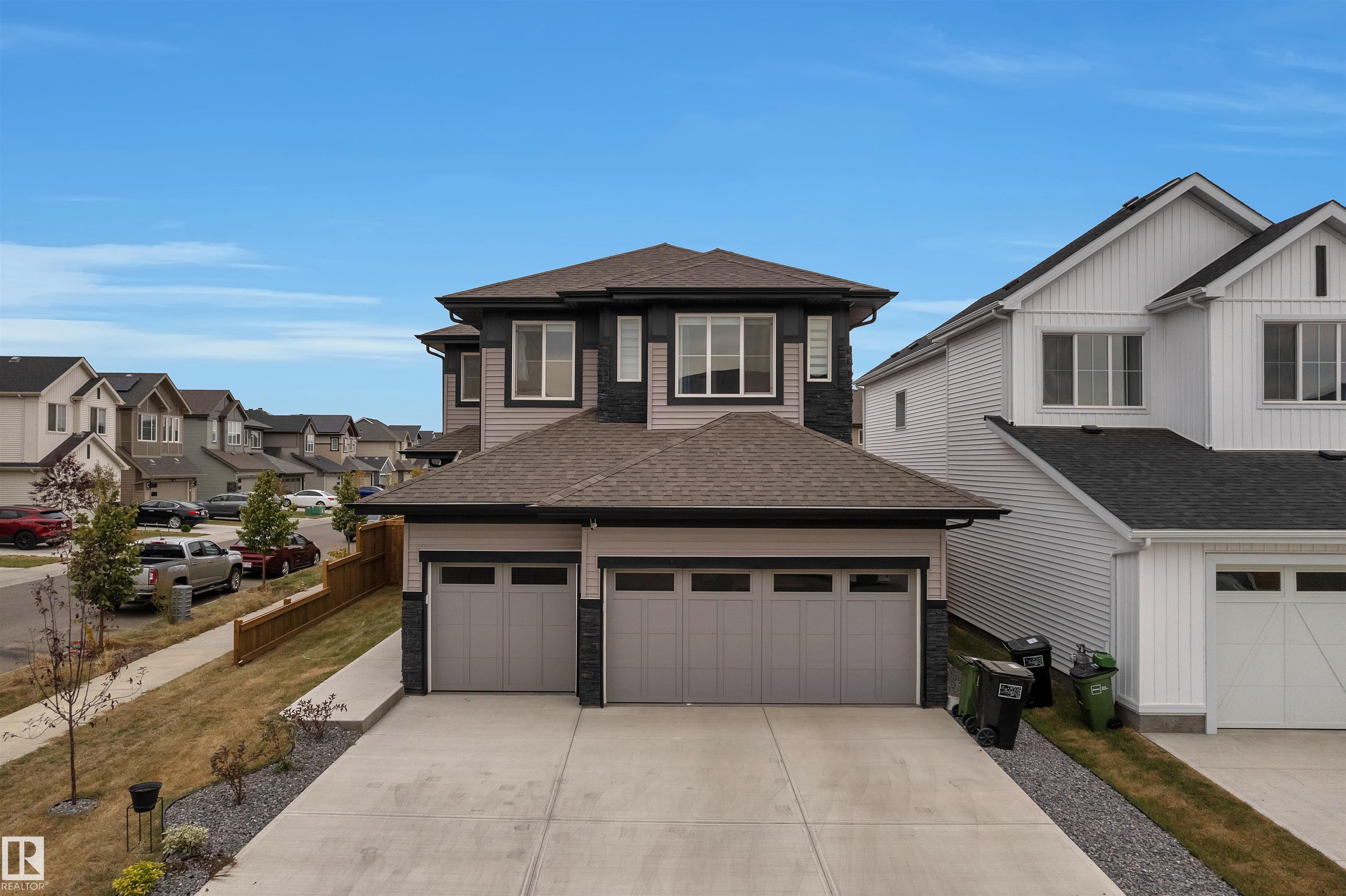 98 Av Nw Unit 22534 Ave #a, Edmonton, AB T5T 7R7