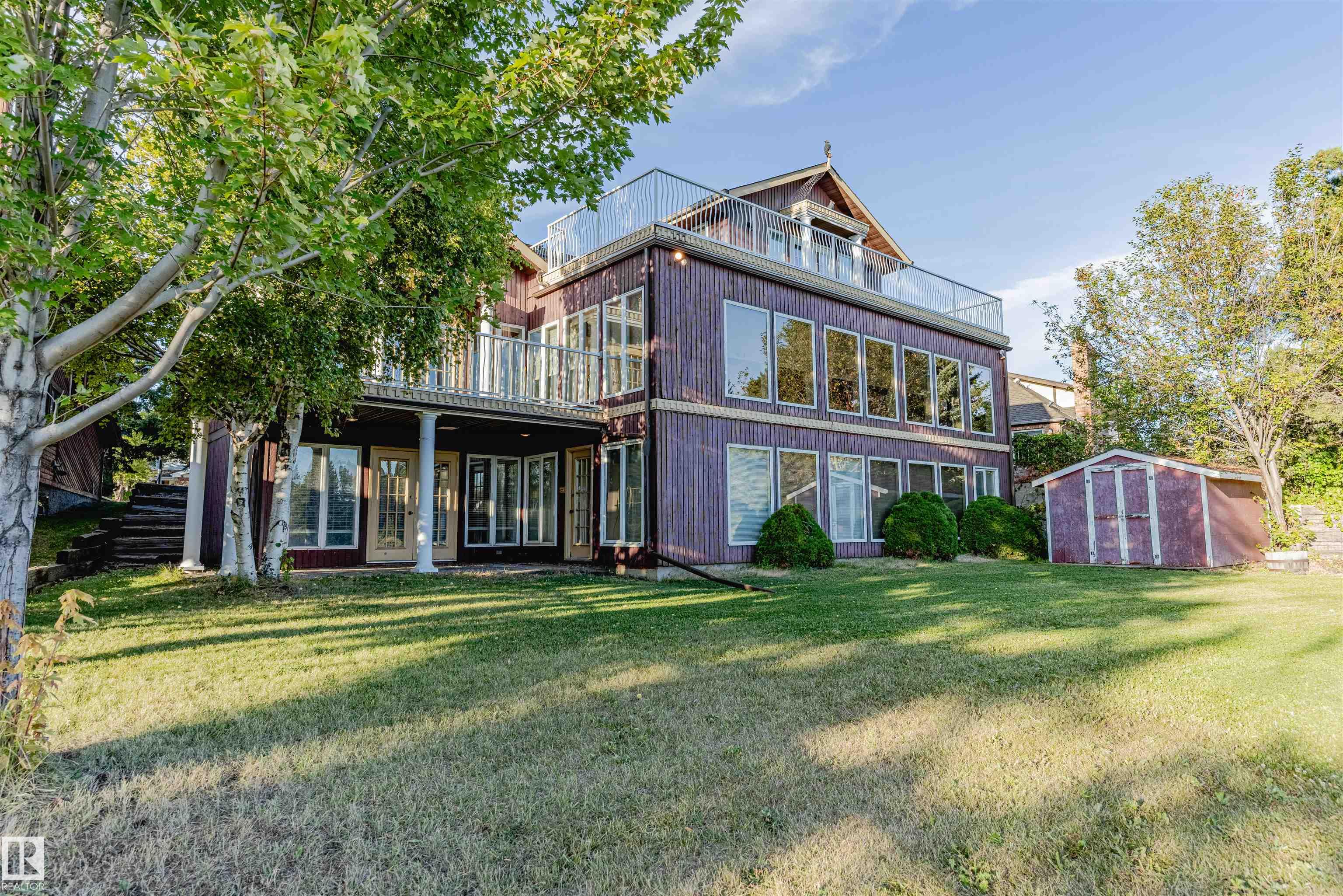 106 St Nw Unit 1602 St, Edmonton, AB T6J 5B6