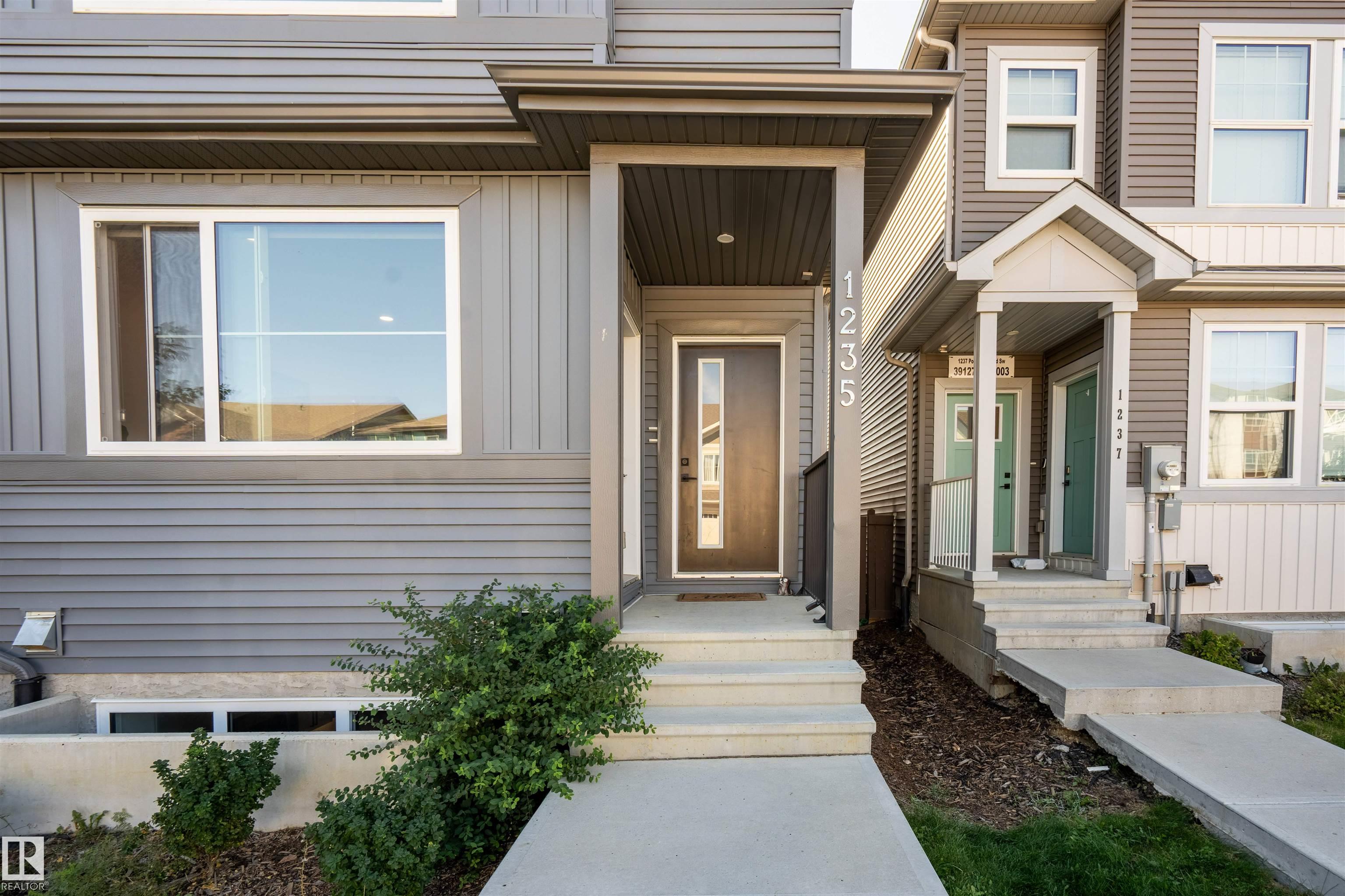 1235 Podersky Wd Wynd SW, Edmonton, AB T6W 4W3