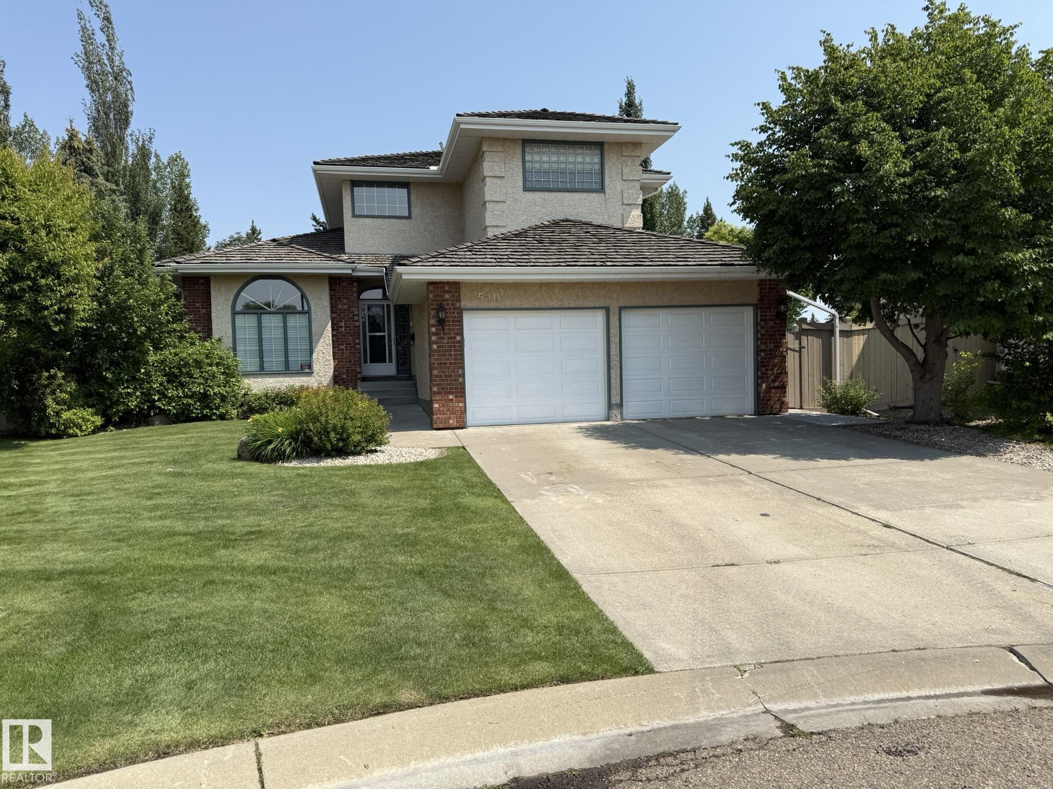 520 Twin Brooks Ba Bay NW, Edmonton, AB T6J 6W6