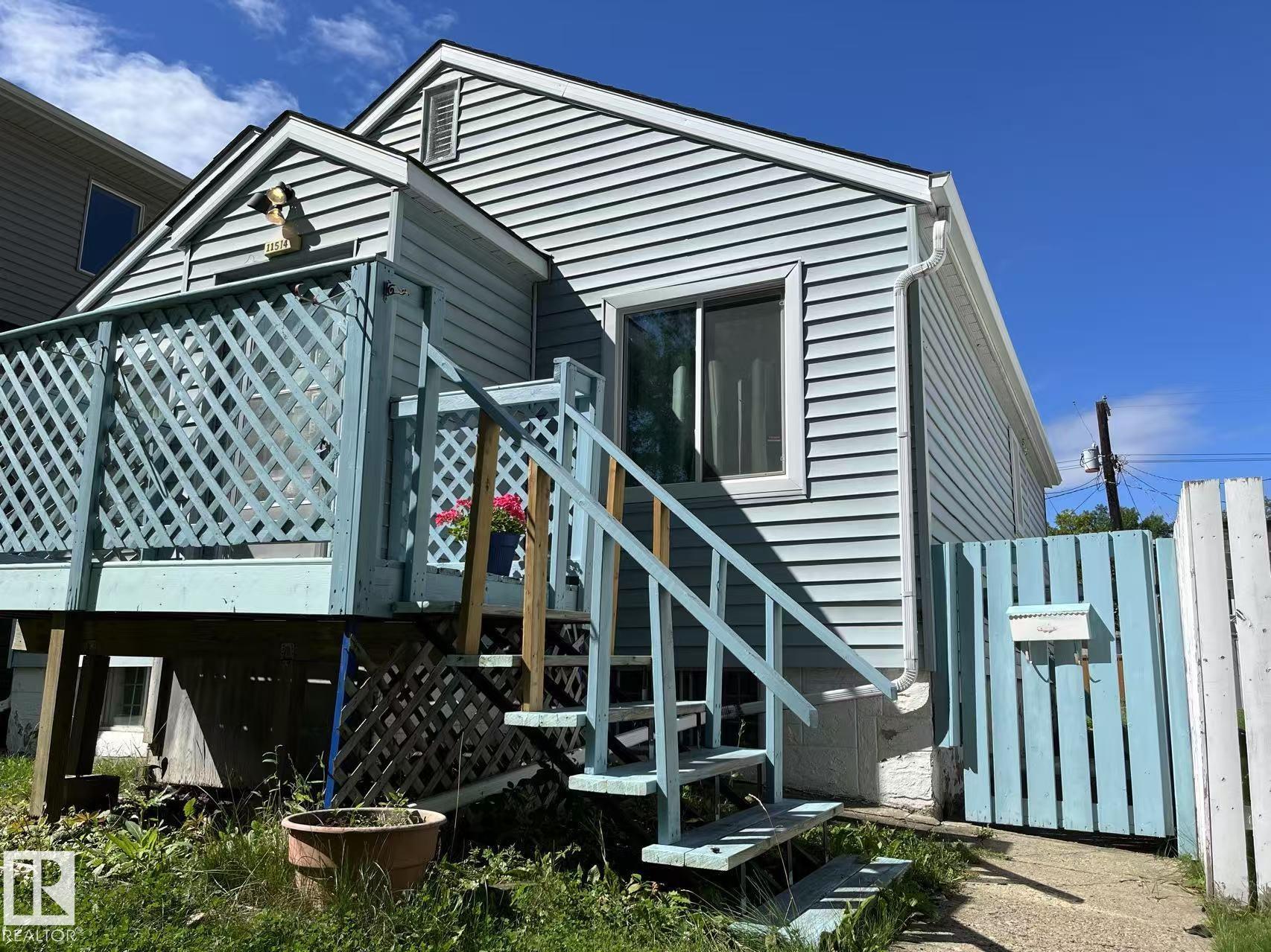92 St Nw Unit 11514 St, Edmonton, AB T5G 0Z7