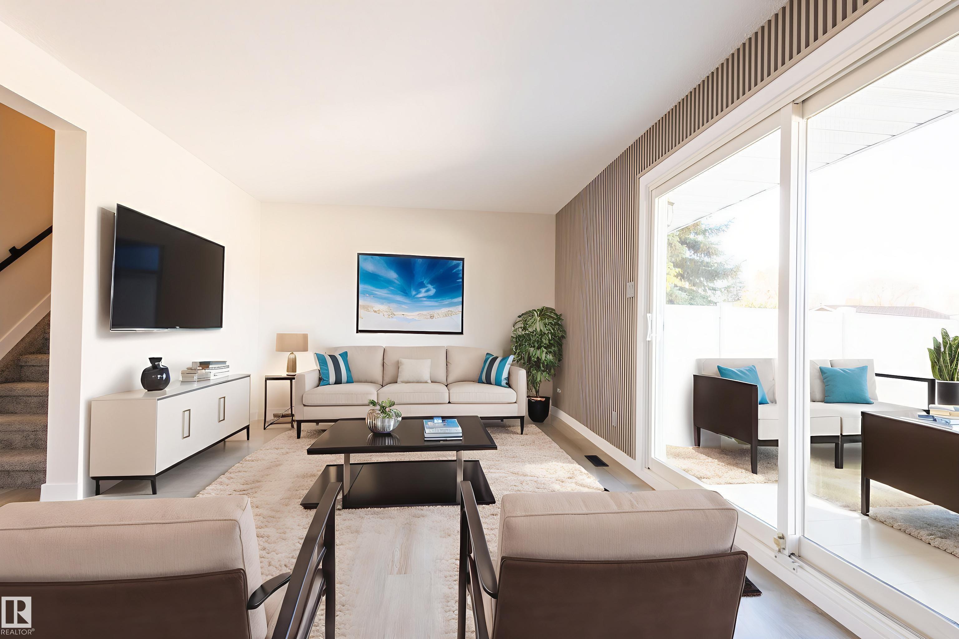 139 Av Nw Unit 11516 Ave, Edmonton, AB T5X 3L4