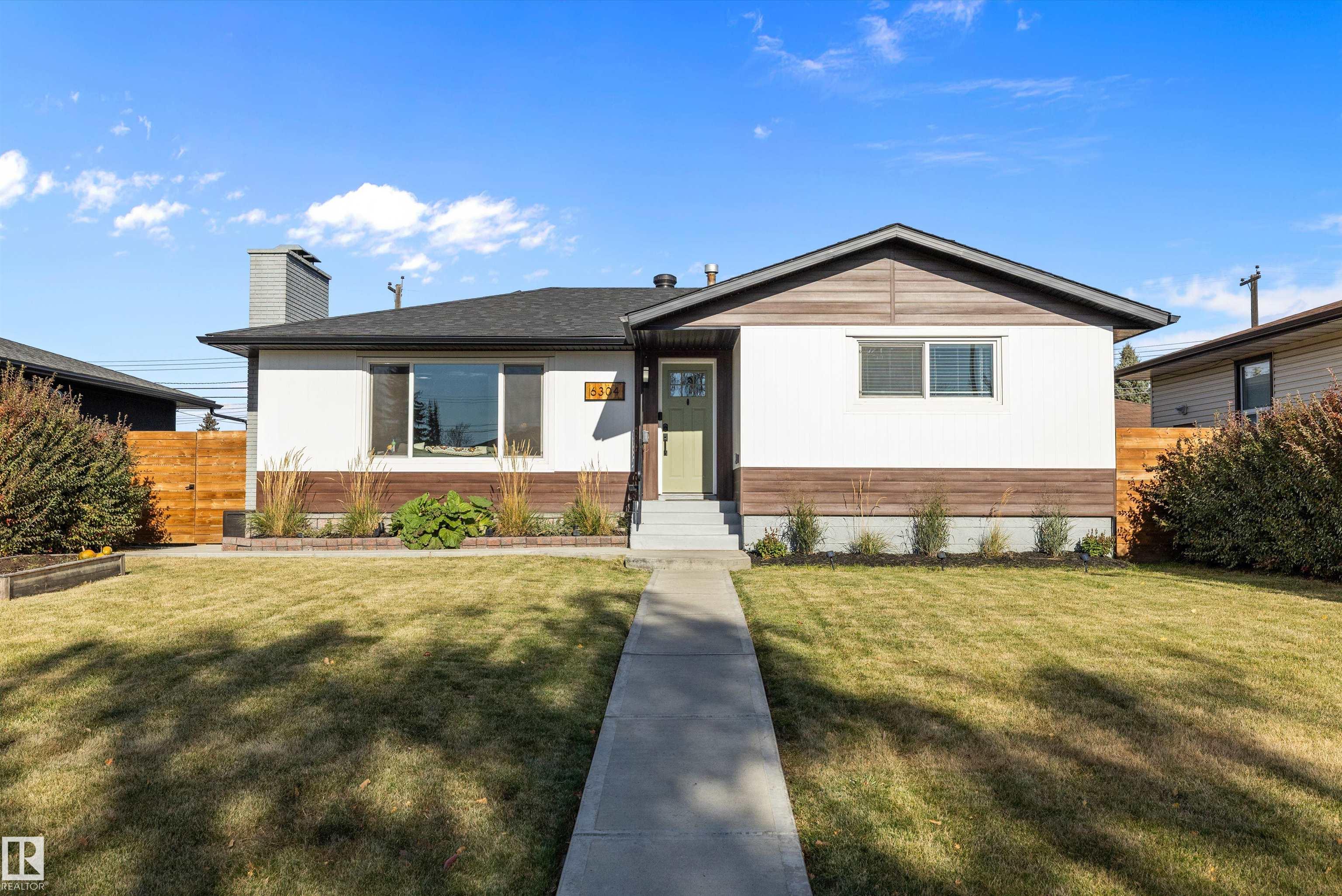94 Av Nw Unit 6304 Ave #a, Edmonton, AB T6B 0Y8