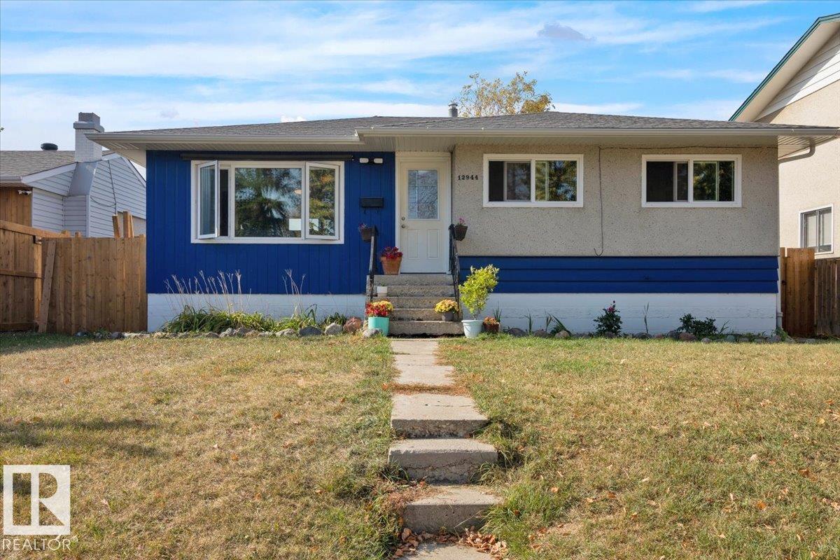 128 St Nw Unit 12944 St, Edmonton, AB T5L 1E5