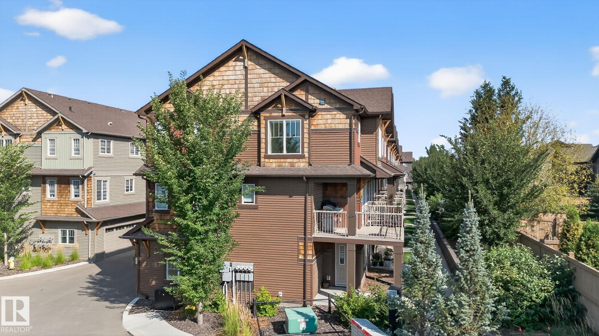 1005 Graydon Hill Boulevard Southwest #10, Edmonton, AB T6W 3J5