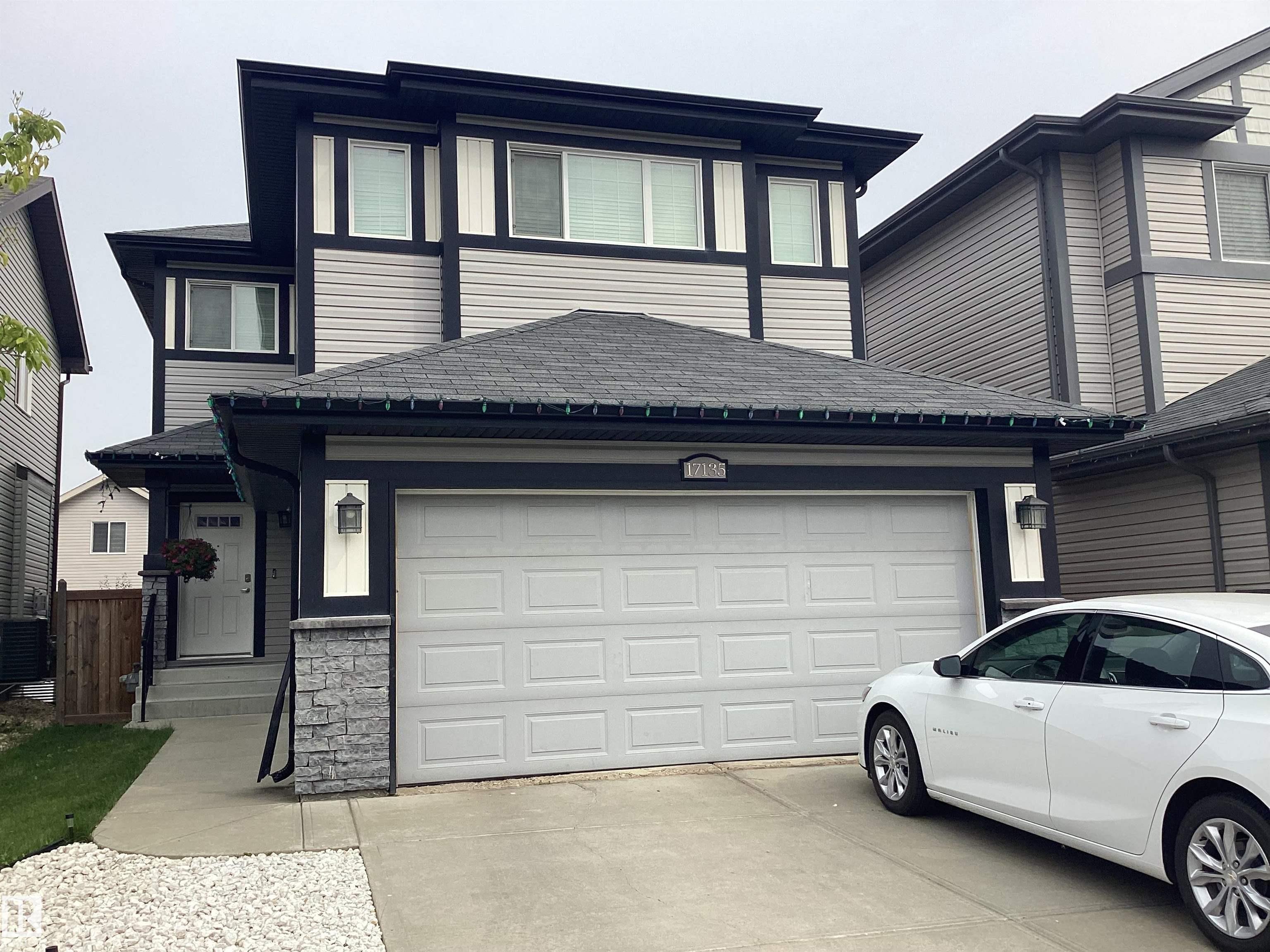 47 St Nw Unit 17135 St, Edmonton, AB T5Y 3P4