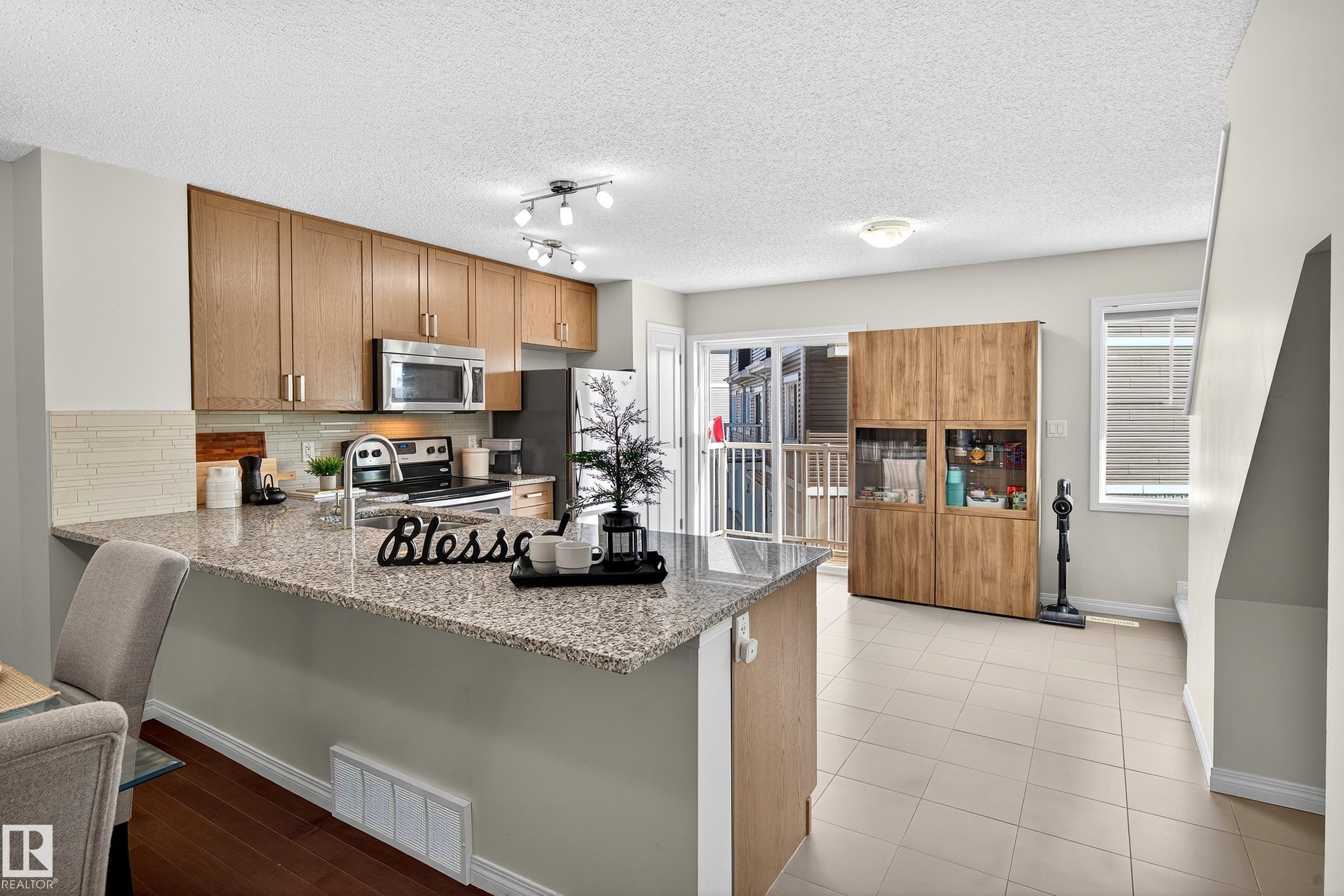 1140 Chappelle Boulevard Southwest #20, Edmonton, AB T6W 2Z3