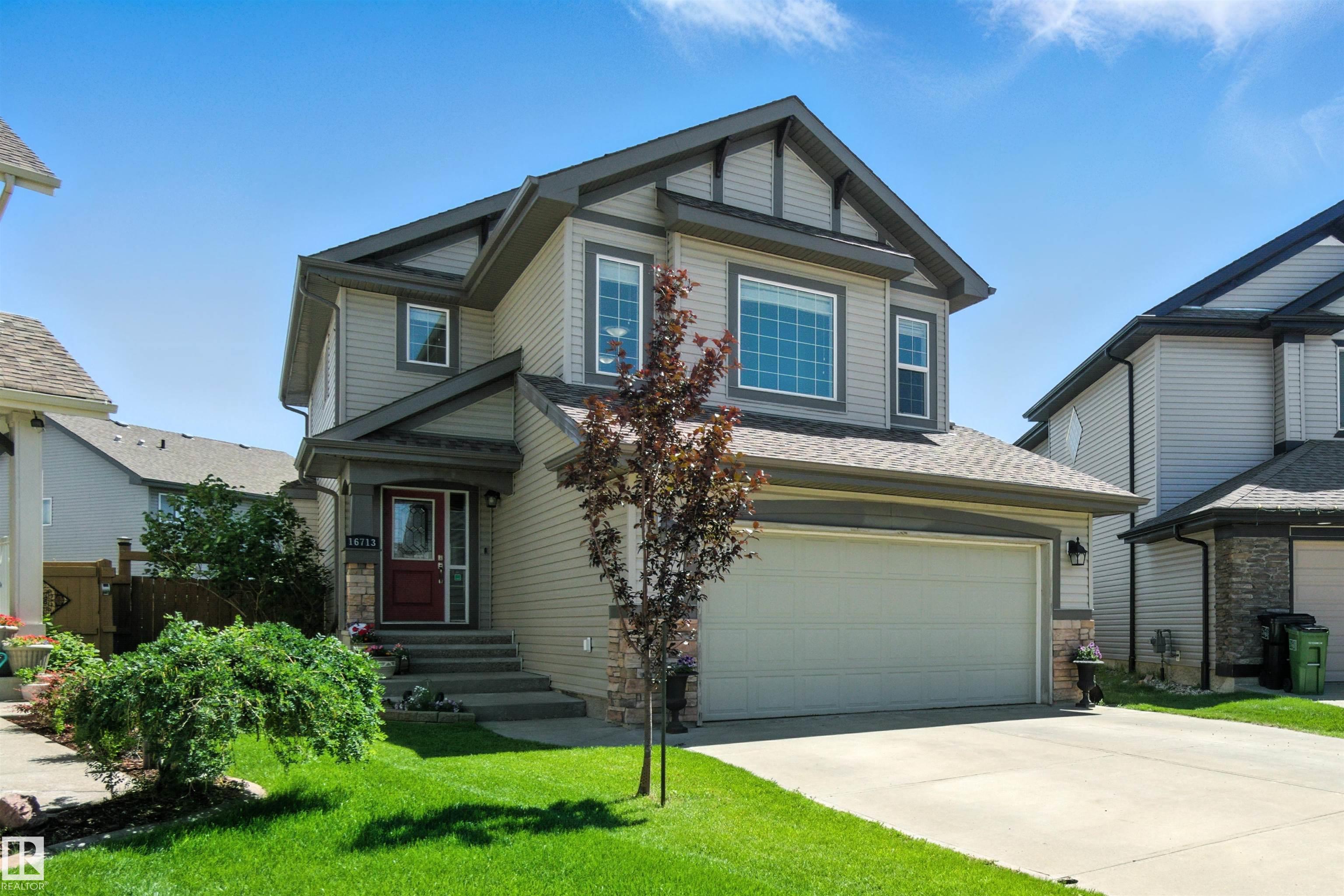 58 St Nw Unit 16713 St #a, Edmonton, AB T5Y 0K7