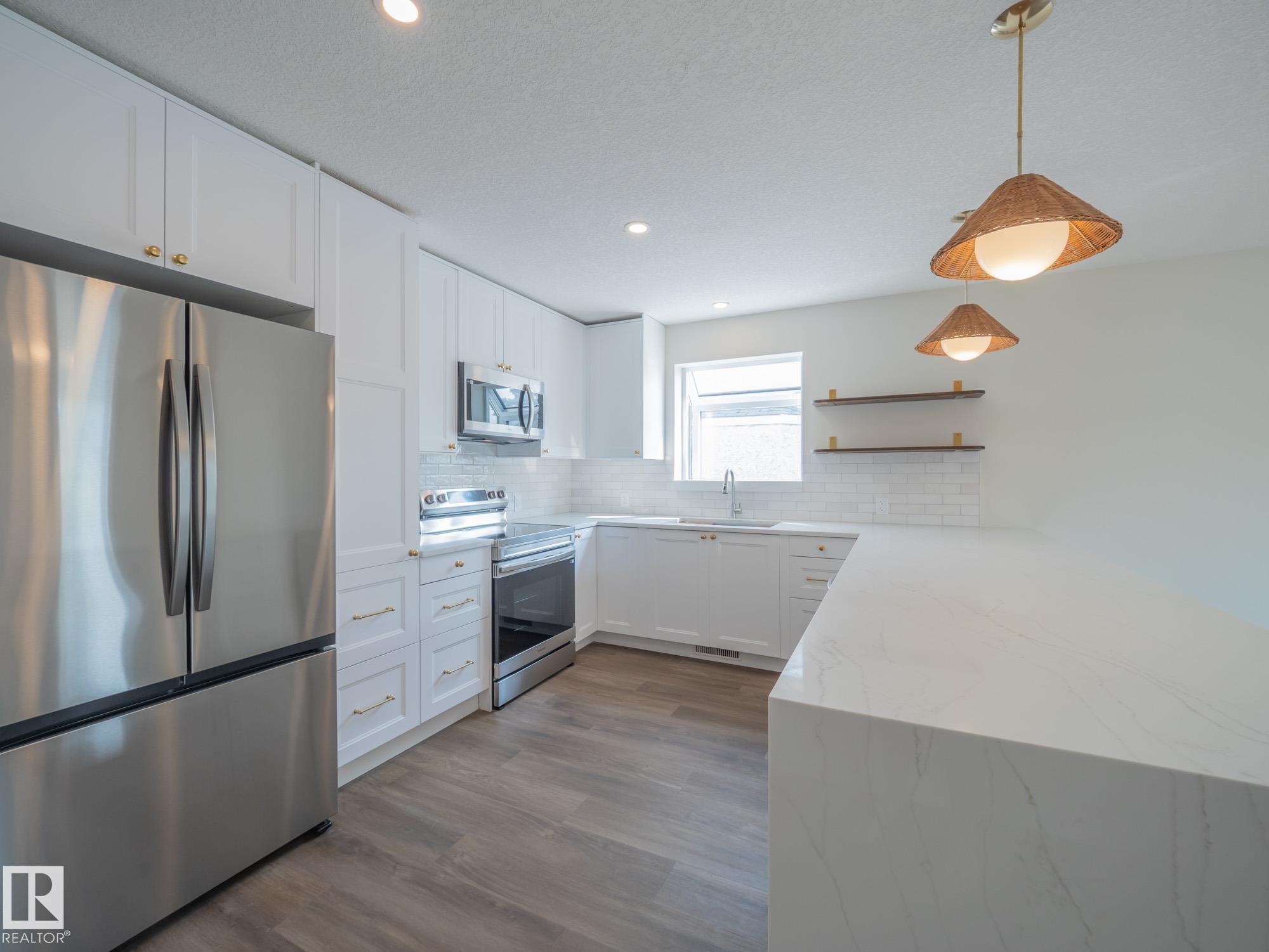 92 Av Nw Unit 18911 Ave, Edmonton, AB T5T 5R3