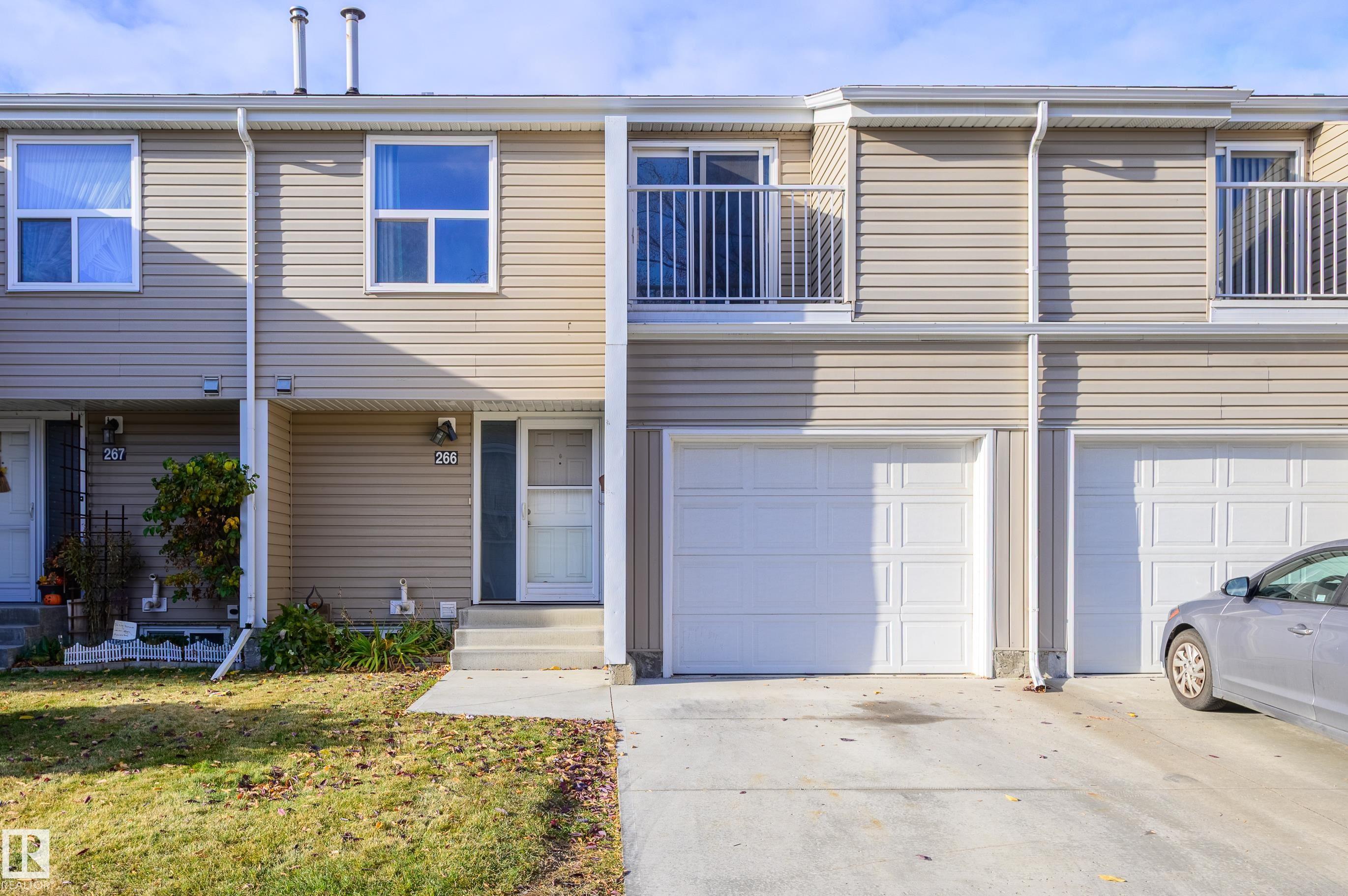 266 Chateau Pl NW, Edmonton, AB T5T 1V3