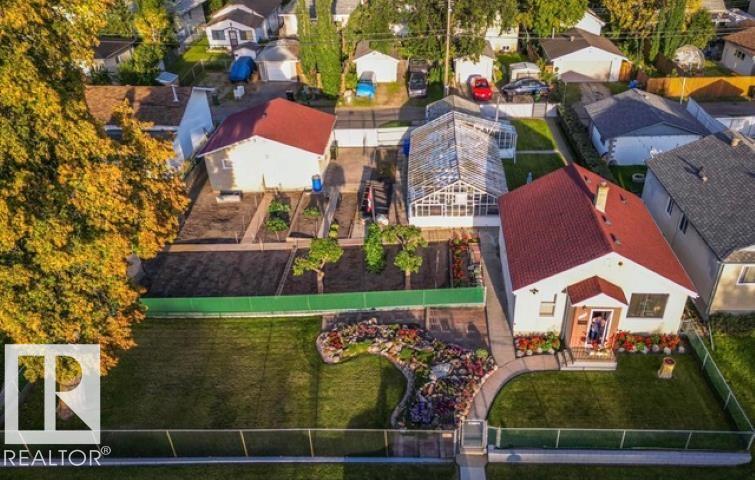 54 St Nw Unit 11929 St, Edmonton, AB T5W 3N1