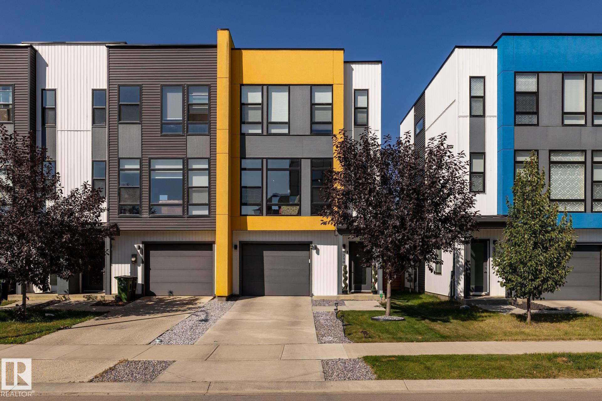 1710 Keene Cres SW, Edmonton, AB T6W 3W3