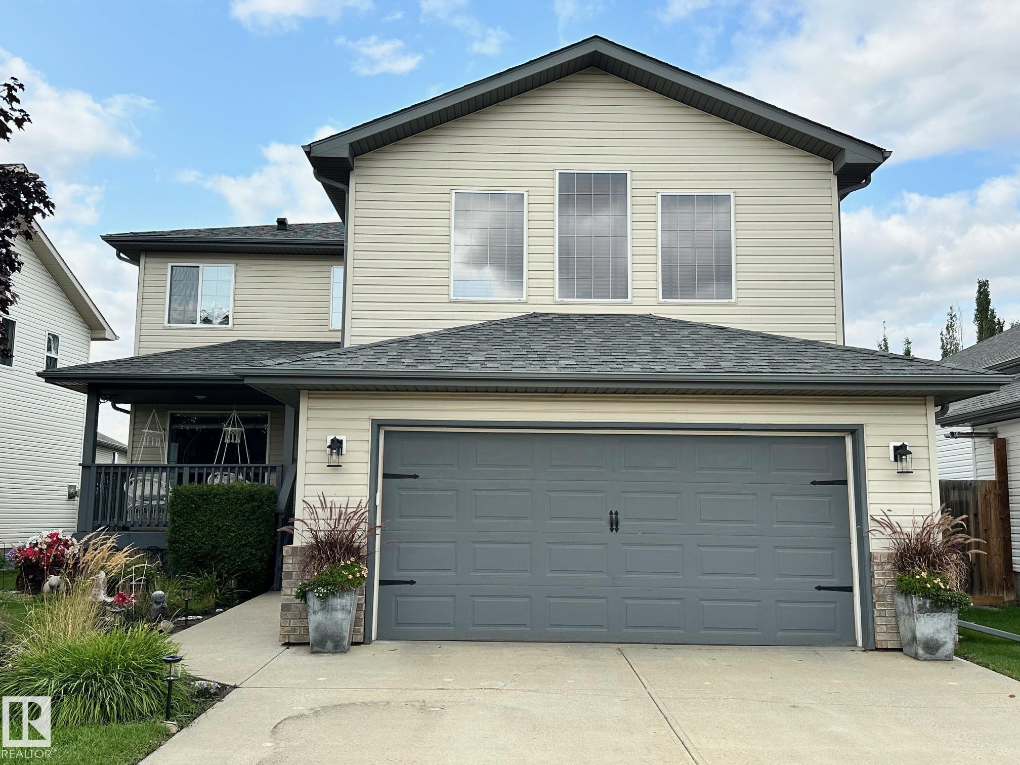 447 Davenport Dr, Sherwood Park, AB T8H 2E5