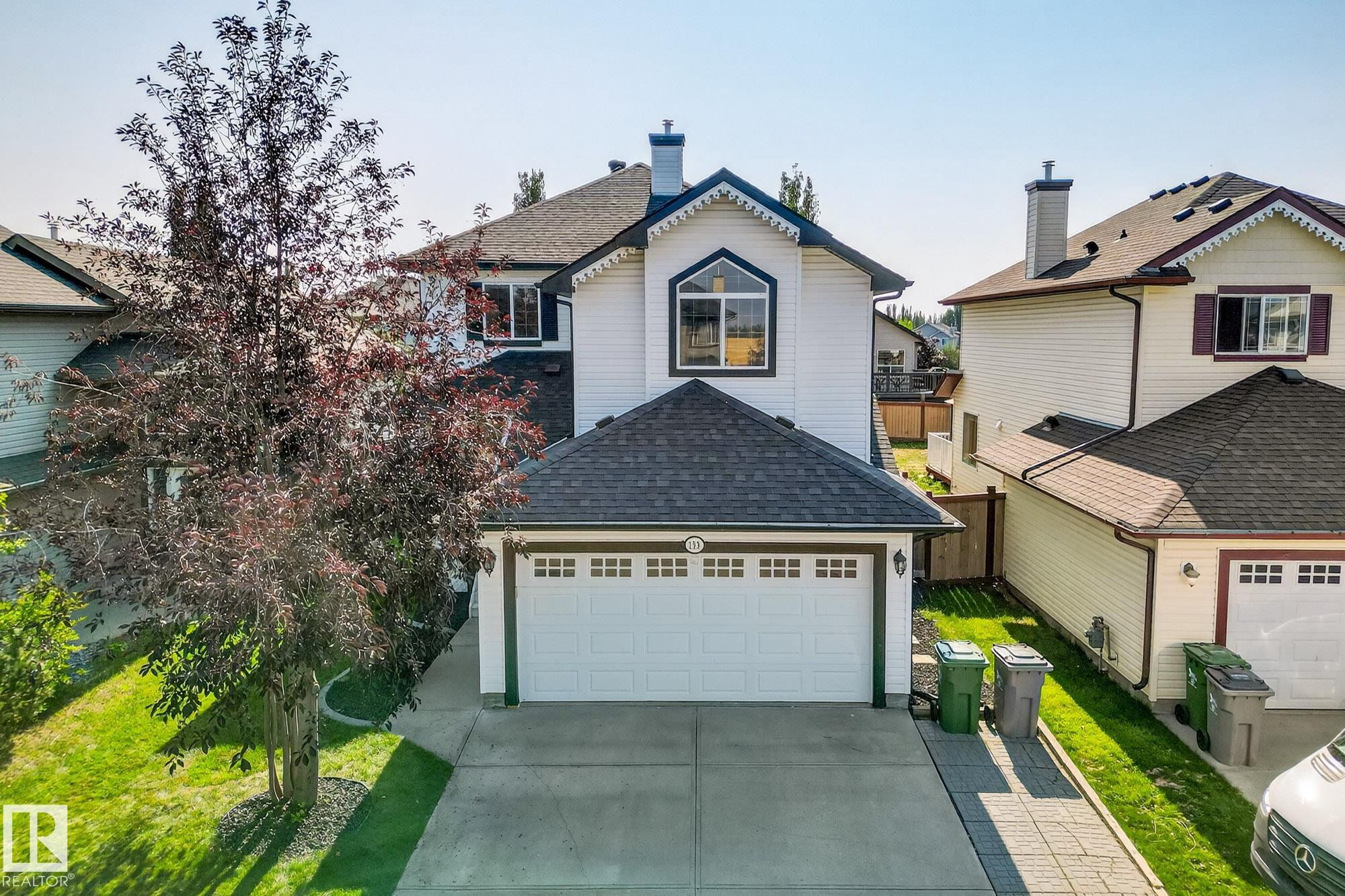 133 Rue Marquet, Beaumont, AB T4X 1W3