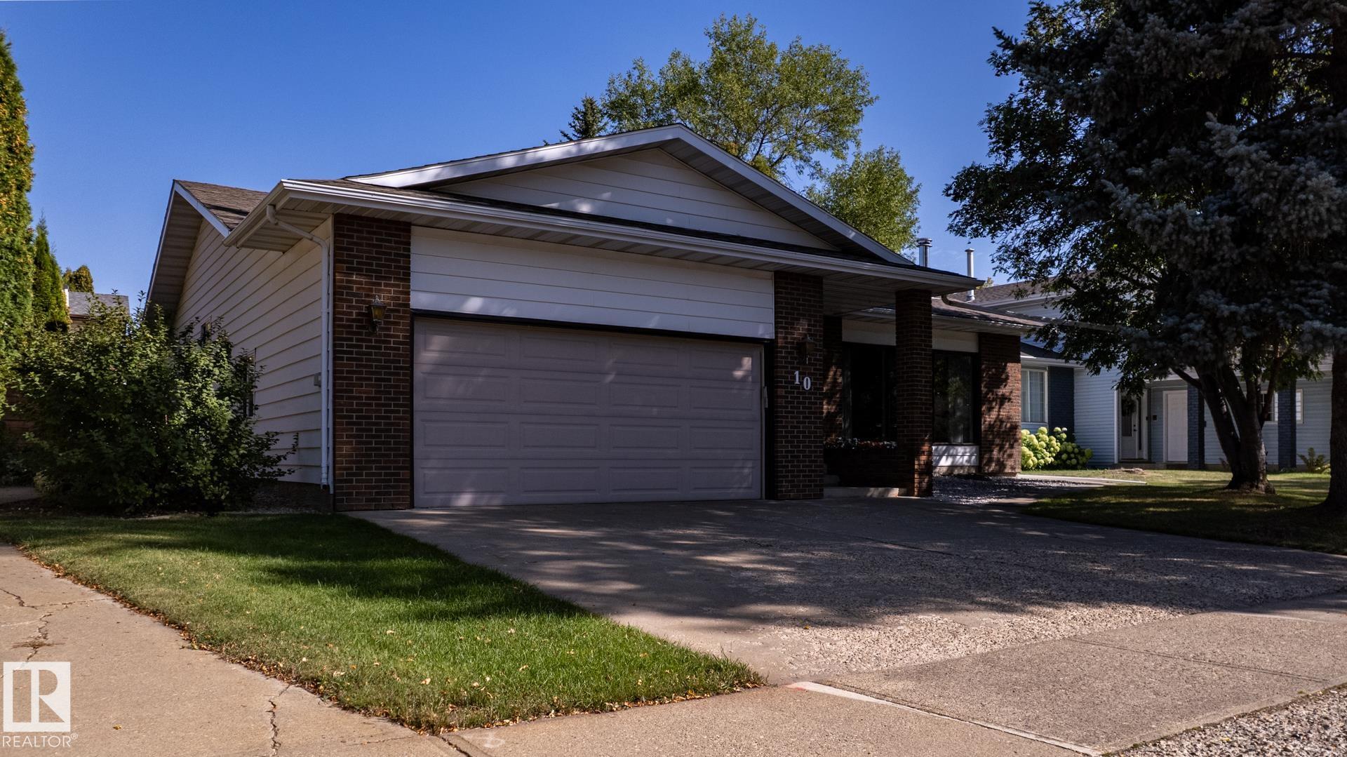 10 Lorne Cr Cres, St. Albert, AB T8N 3R5