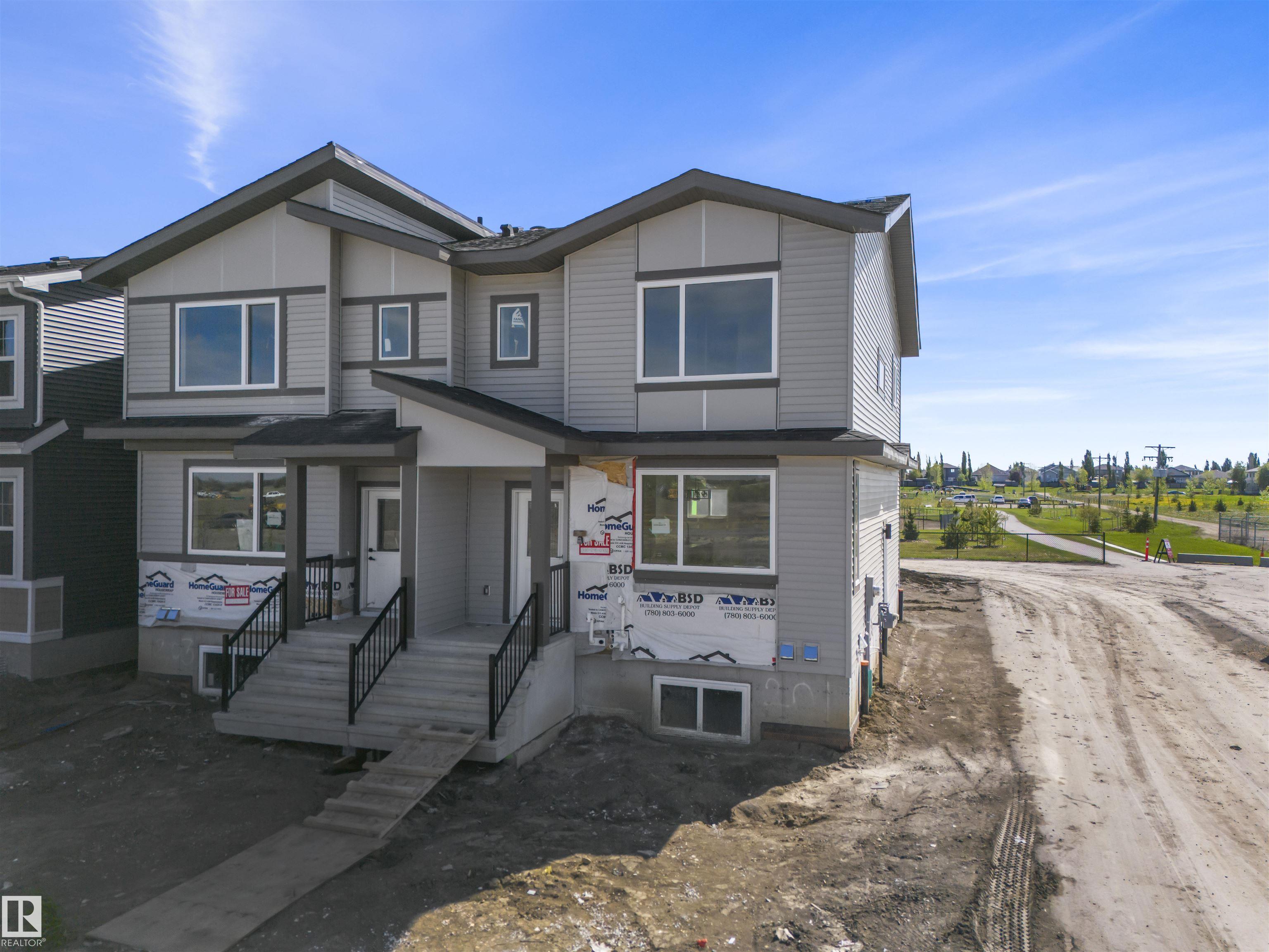 201 Deer Valley Dr, Leduc, AB T9E 1S8