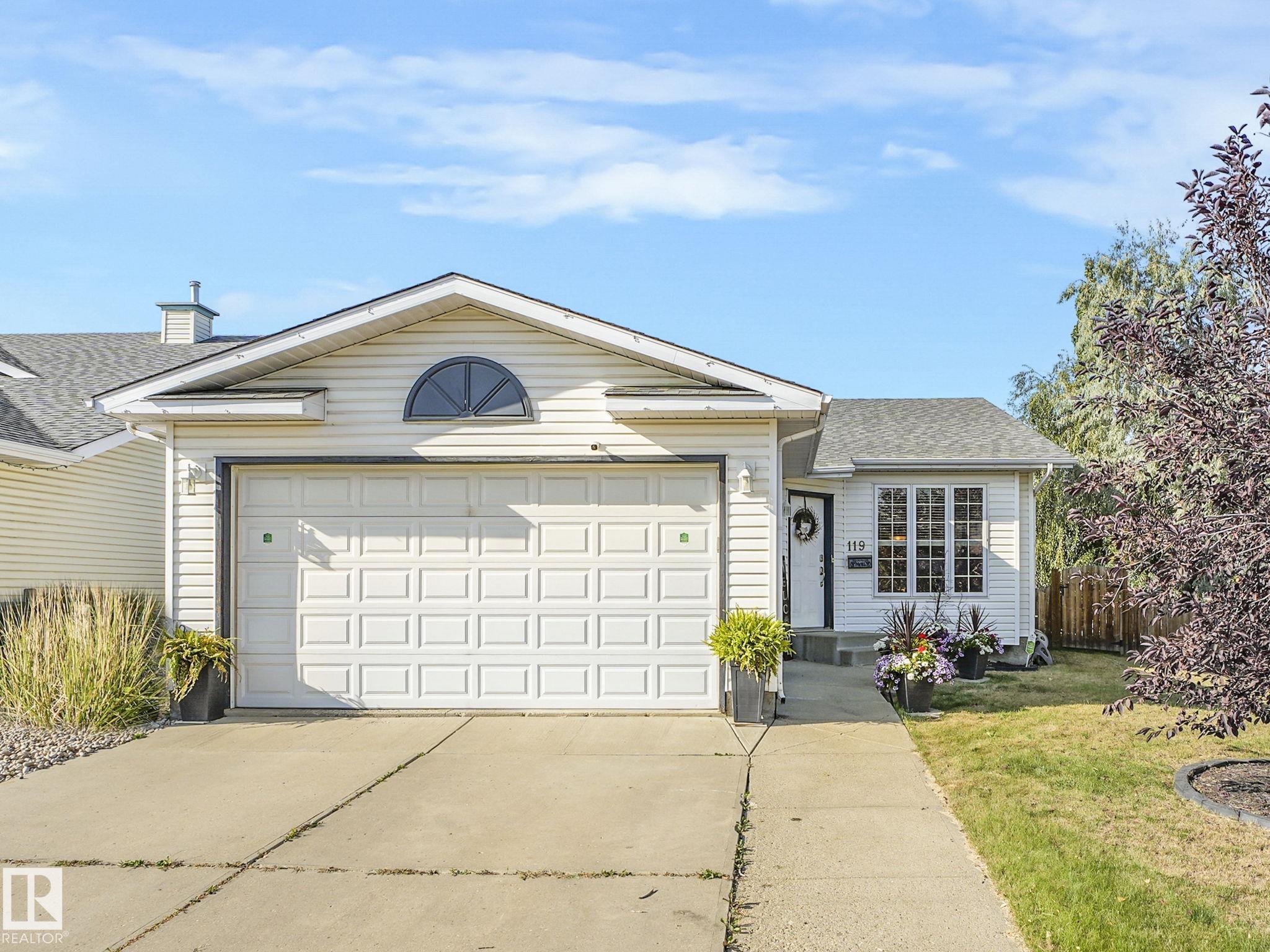 119 Deer Ridge Dr, St. Albert, AB T8N 6G7