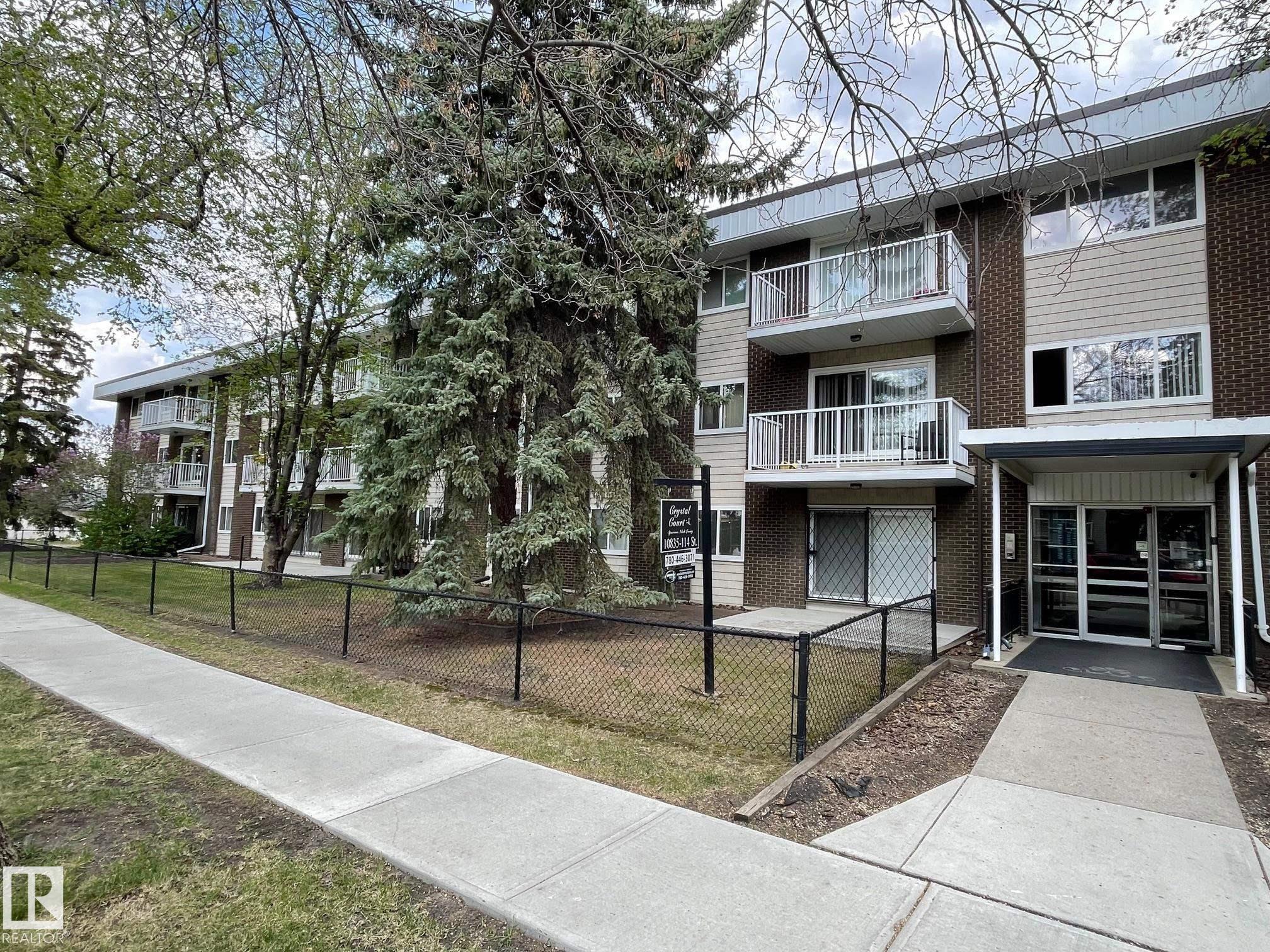 114 St Nw Unit 10835 St, Edmonton, AB T5H 3K3
