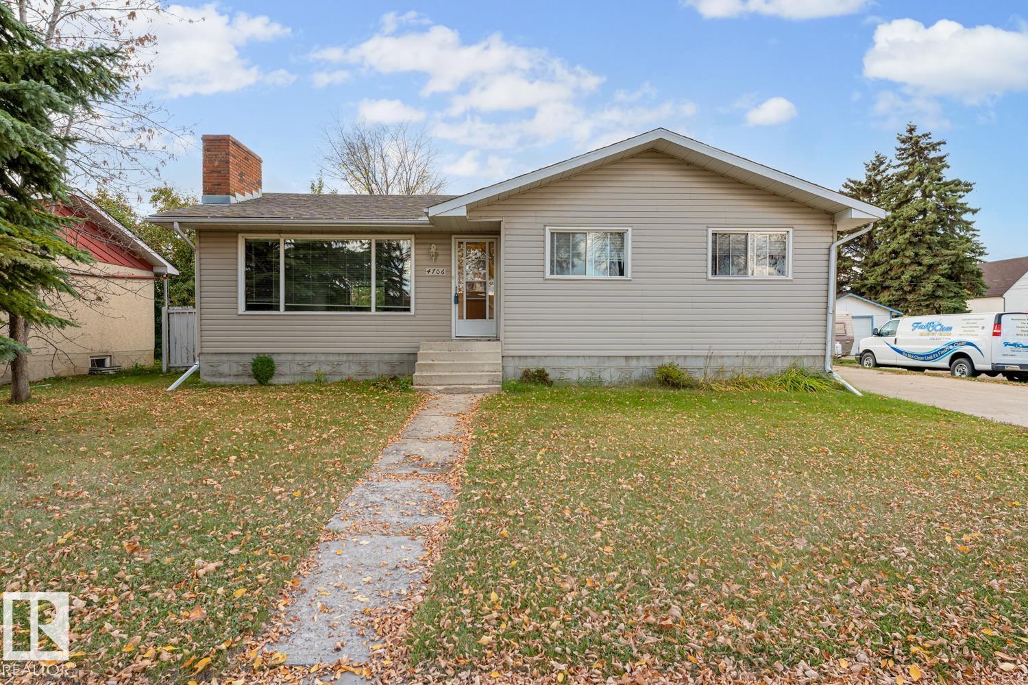 45 St Unit 4706 St, Bonnyville, AB T9N 1H1