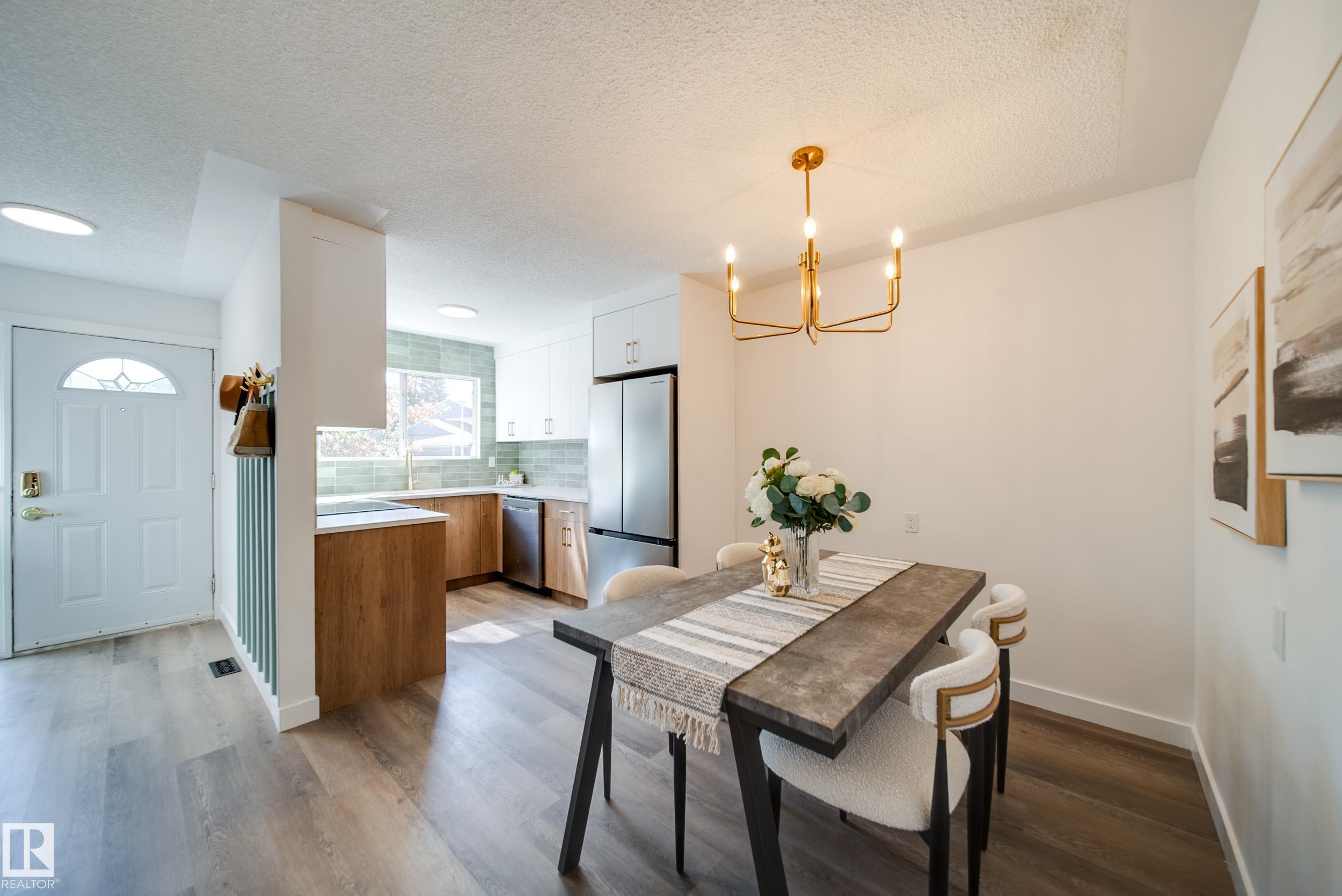 171 Av Nw Unit 9949 Ave, Edmonton, AB T5X 4X2